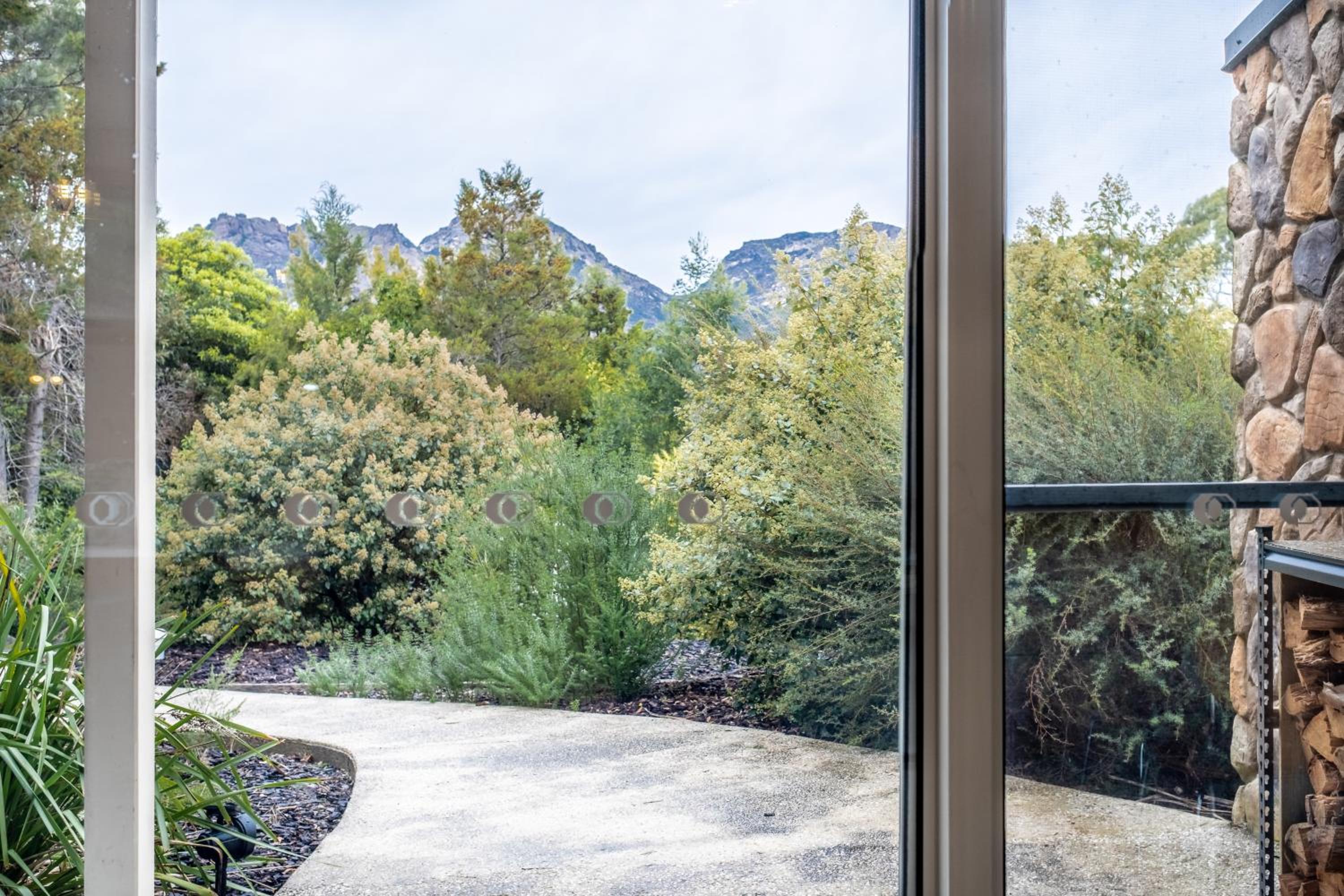 Freycinet Stone Studio 6 - Mica