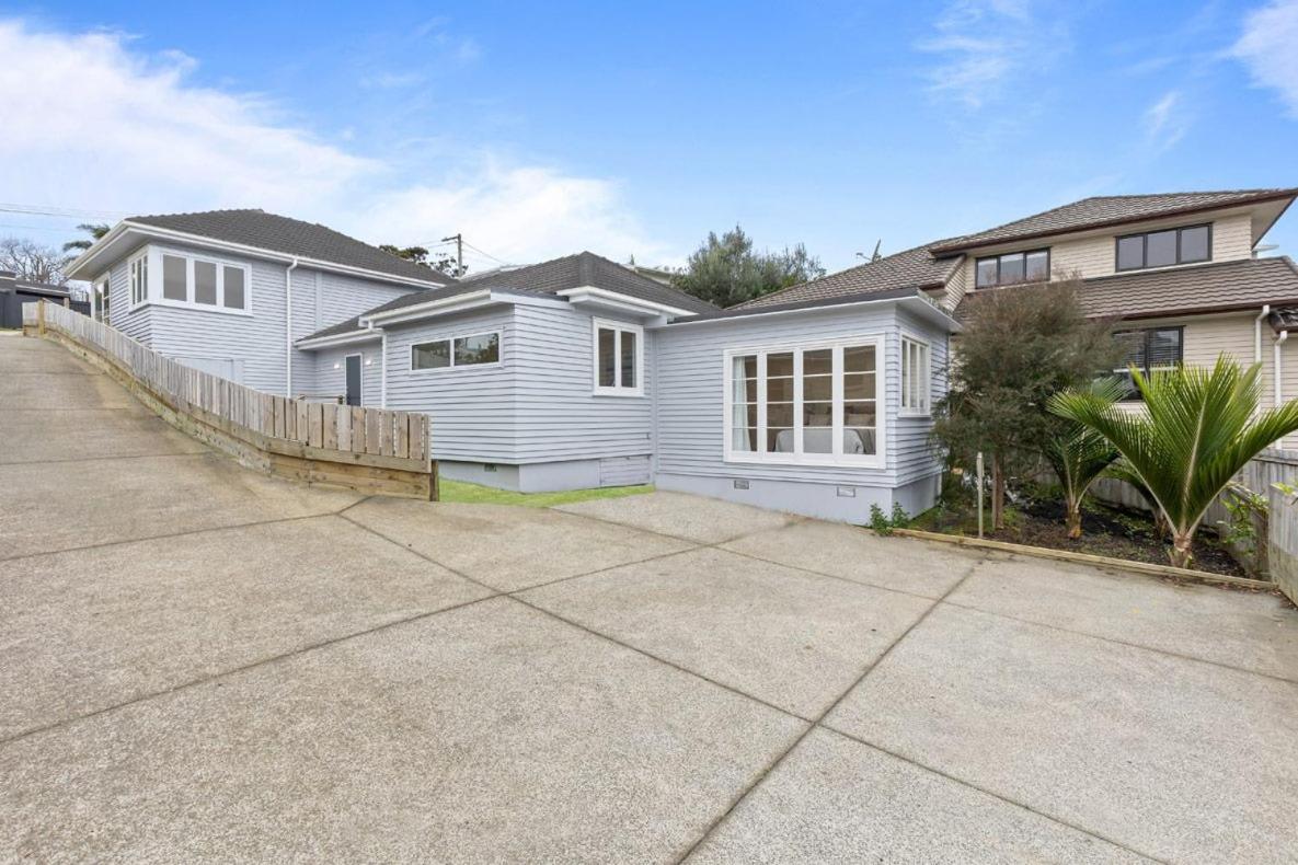 Sun-Soaked Holiday Home Close to Beach