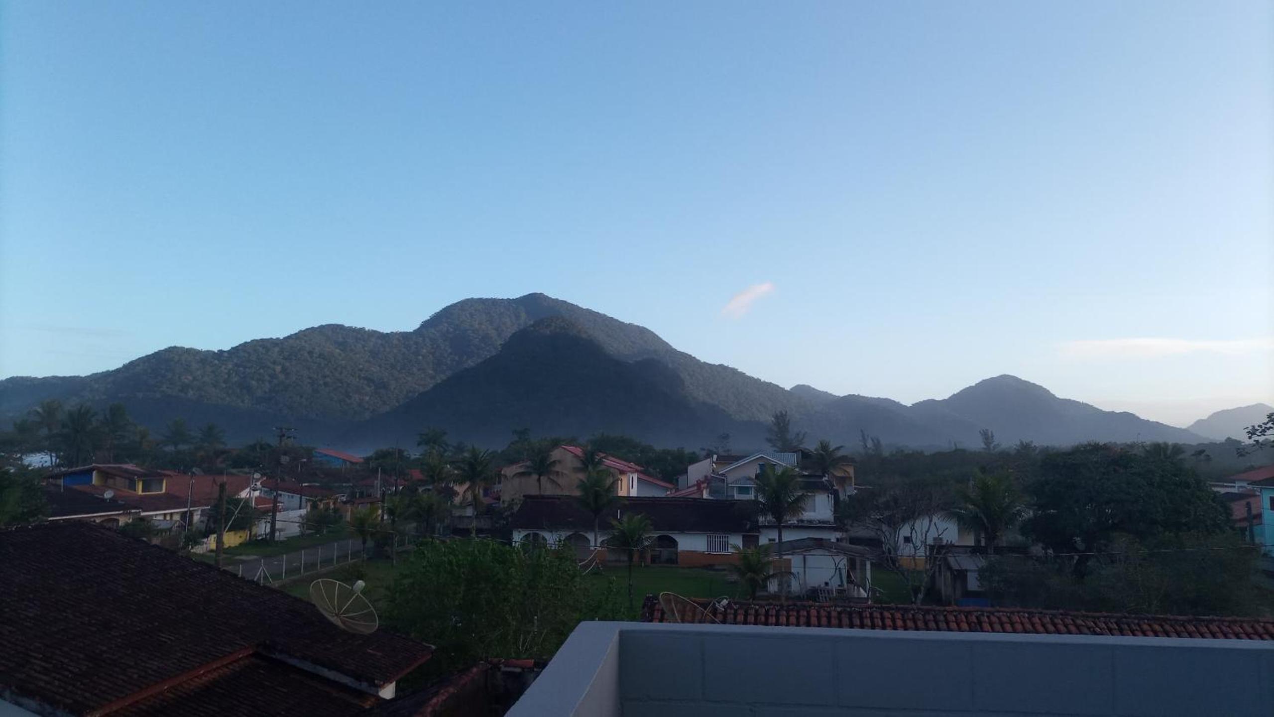 Casa com Vista do Mar e Montanha