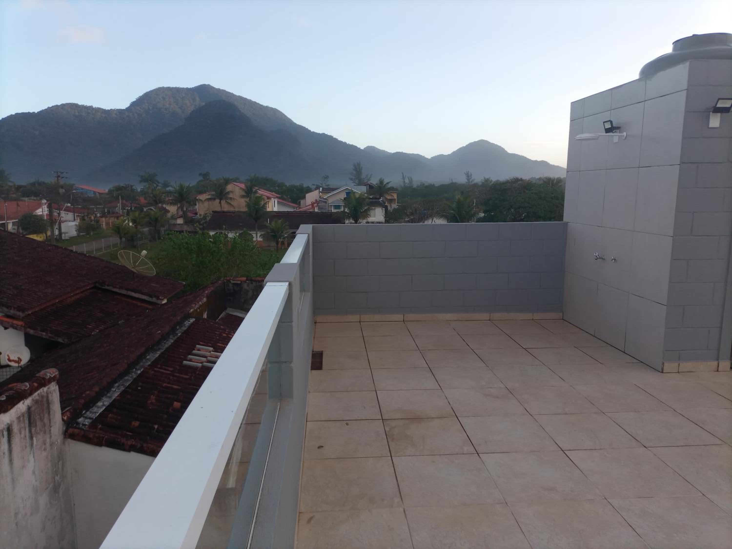 Casa com Vista do Mar e Montanha