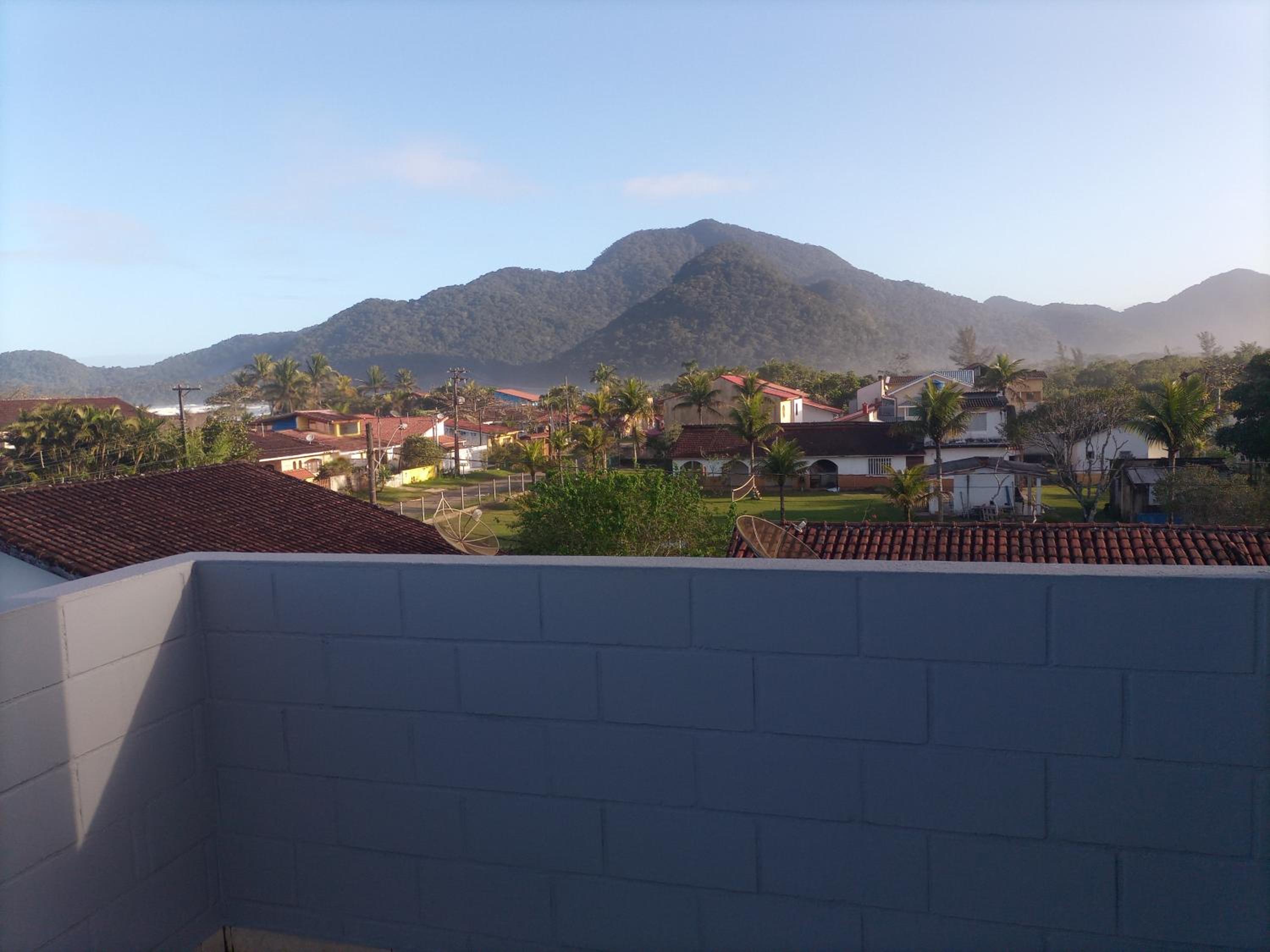 Casa com Vista do Mar e Montanha