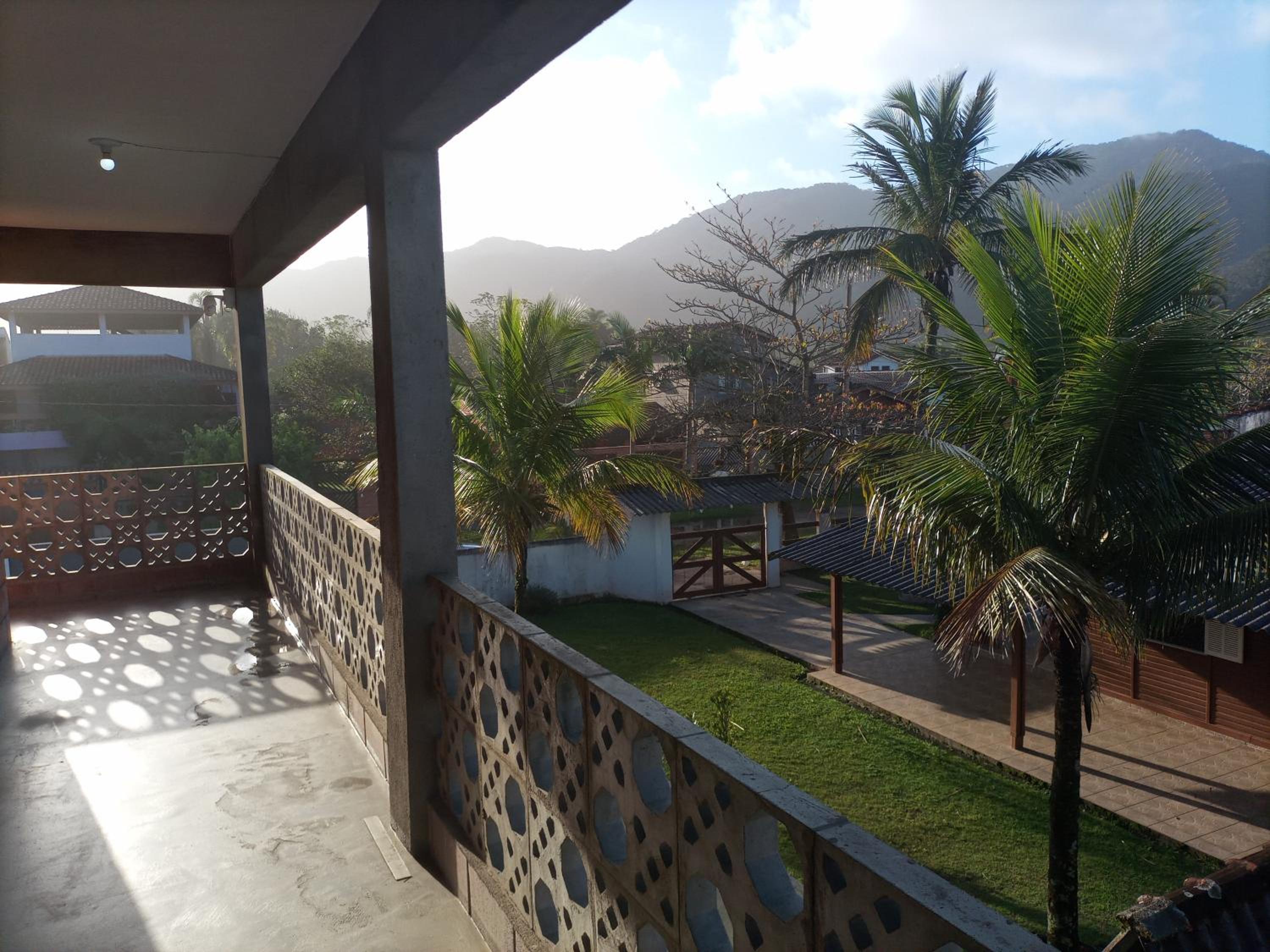 Casa com Vista do Mar e Montanha