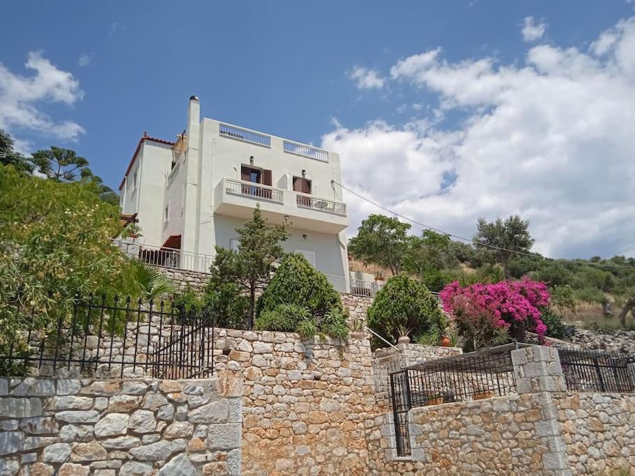 Kamares View (Απέραντο Γαλάζιο) photo 1