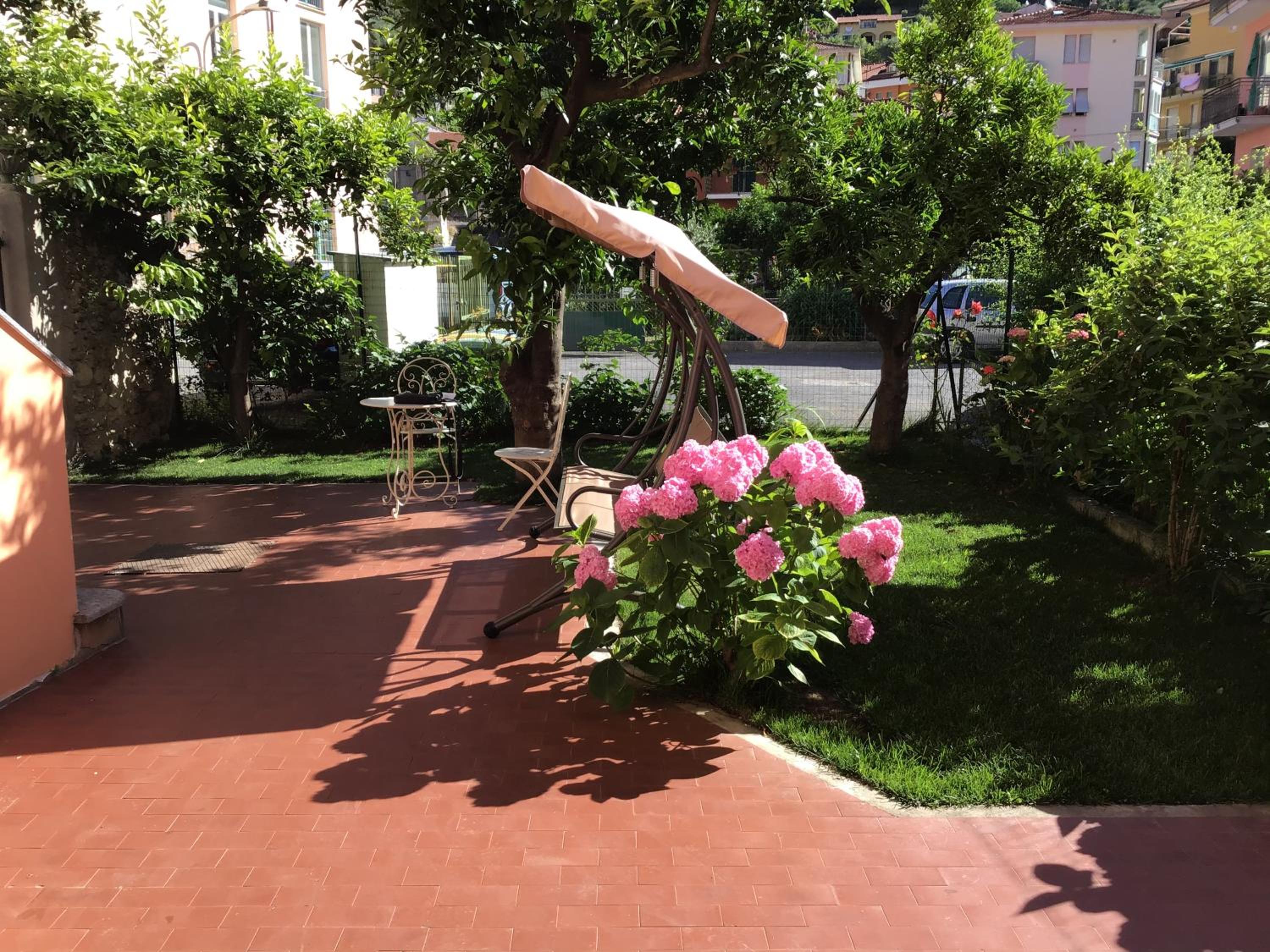 CASA LUIGIA ROOMS MTB in FINALBORGO Bike room view 5