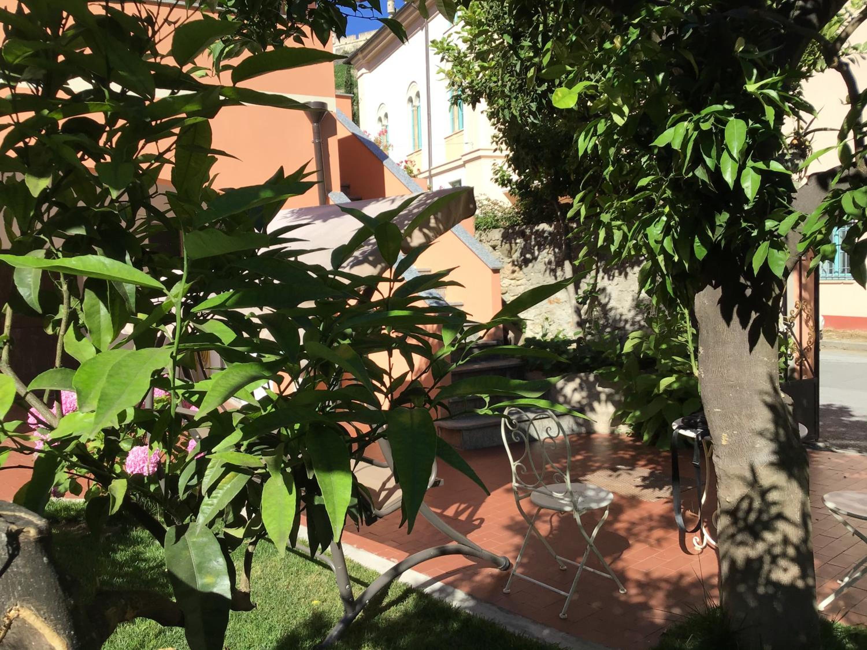 CASA LUIGIA ROOMS MTB in FINALBORGO Bike room view 4