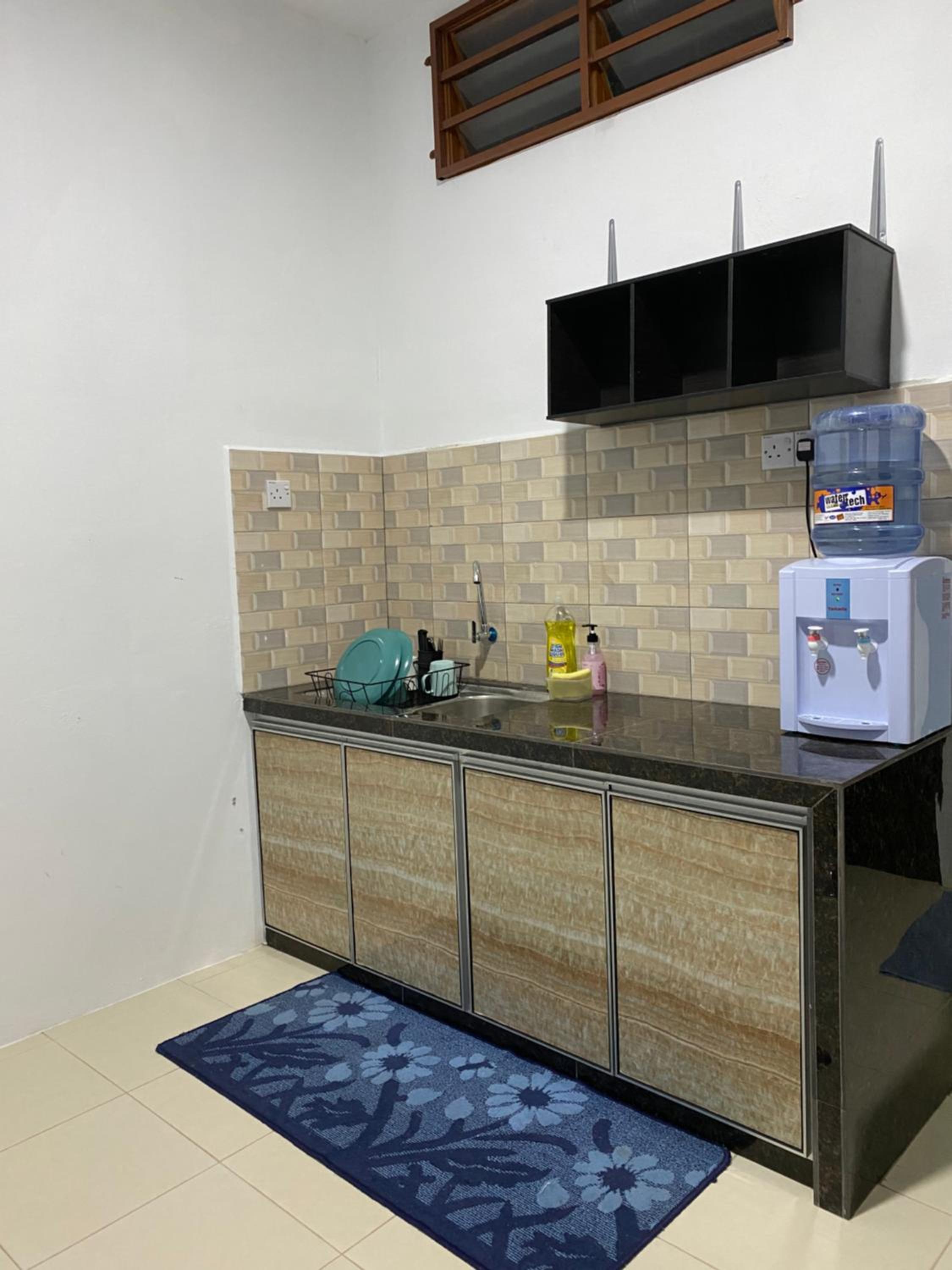 Azfar Homestay