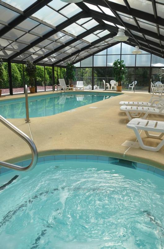 Smoky Mountain Inn & Suites view 5