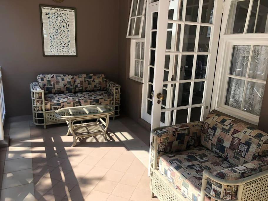 Lovely rental unit with No loadshedding view 4
