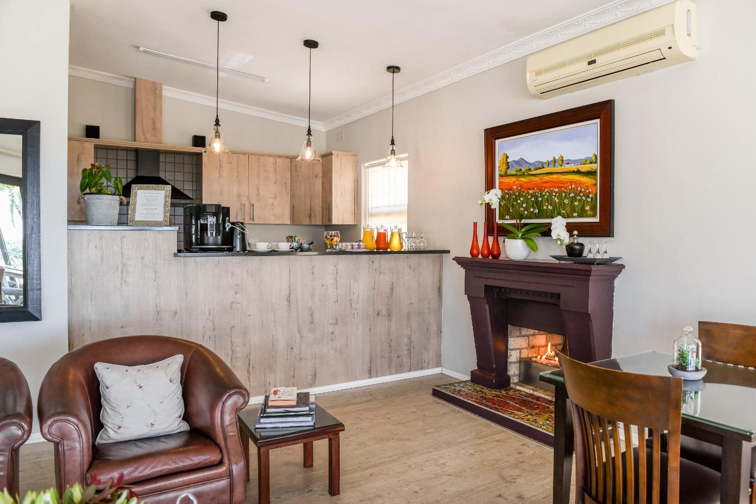 Four Palms Accommodation