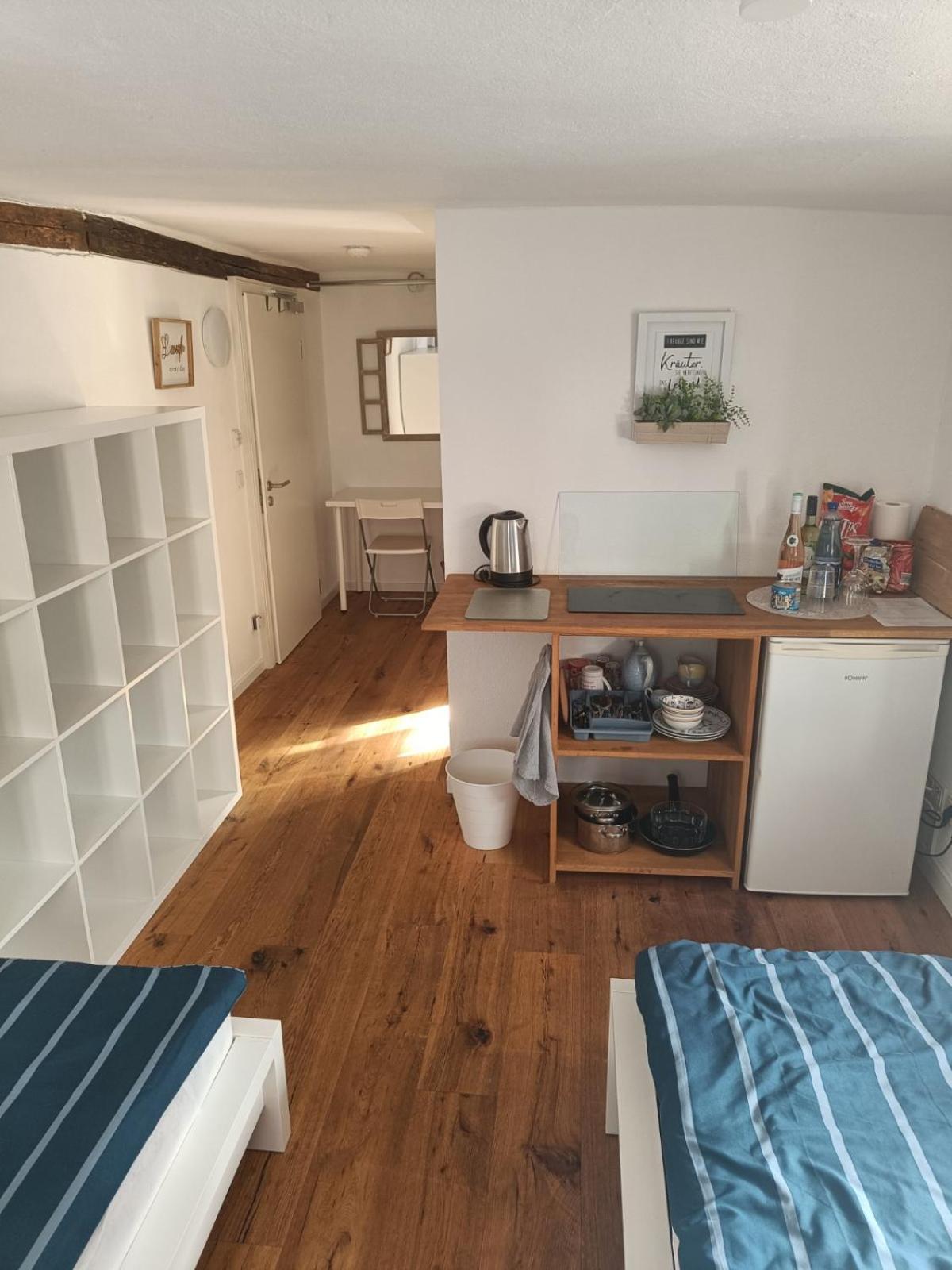 Apartments & möblierte Zimmer in Kahl am Main, Self-Check-In, W-Lan, Küchenzeile für Selbstversorgung, PKW-Platz