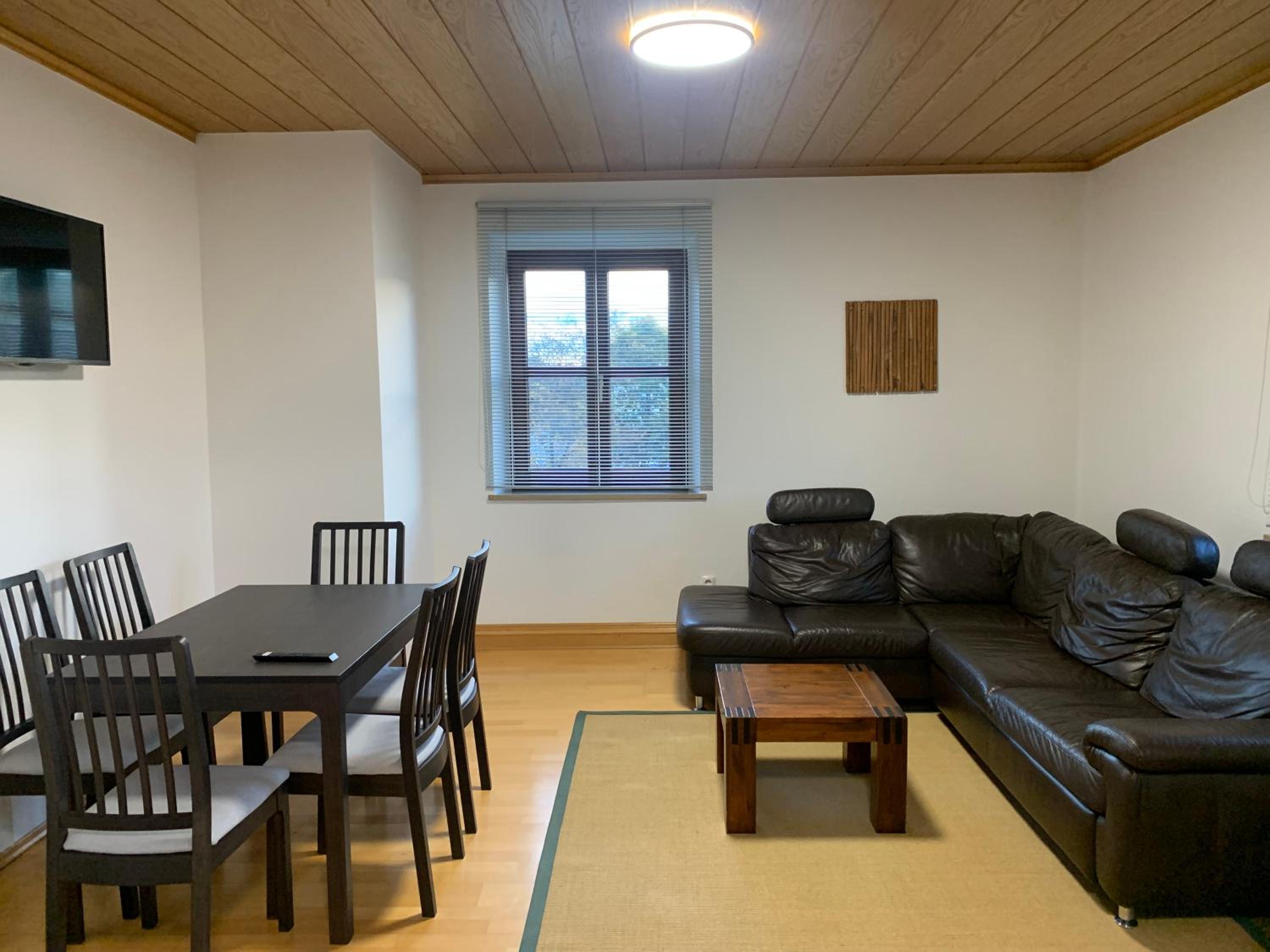 Villa mit Pool und Grillplatz in Regensburg