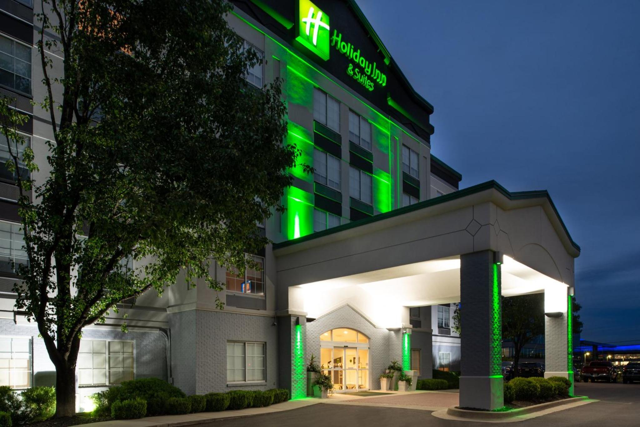 Holiday Inn Hotel Suites Overland Park-Convention Center, an IHG Hotel - Property Image 78