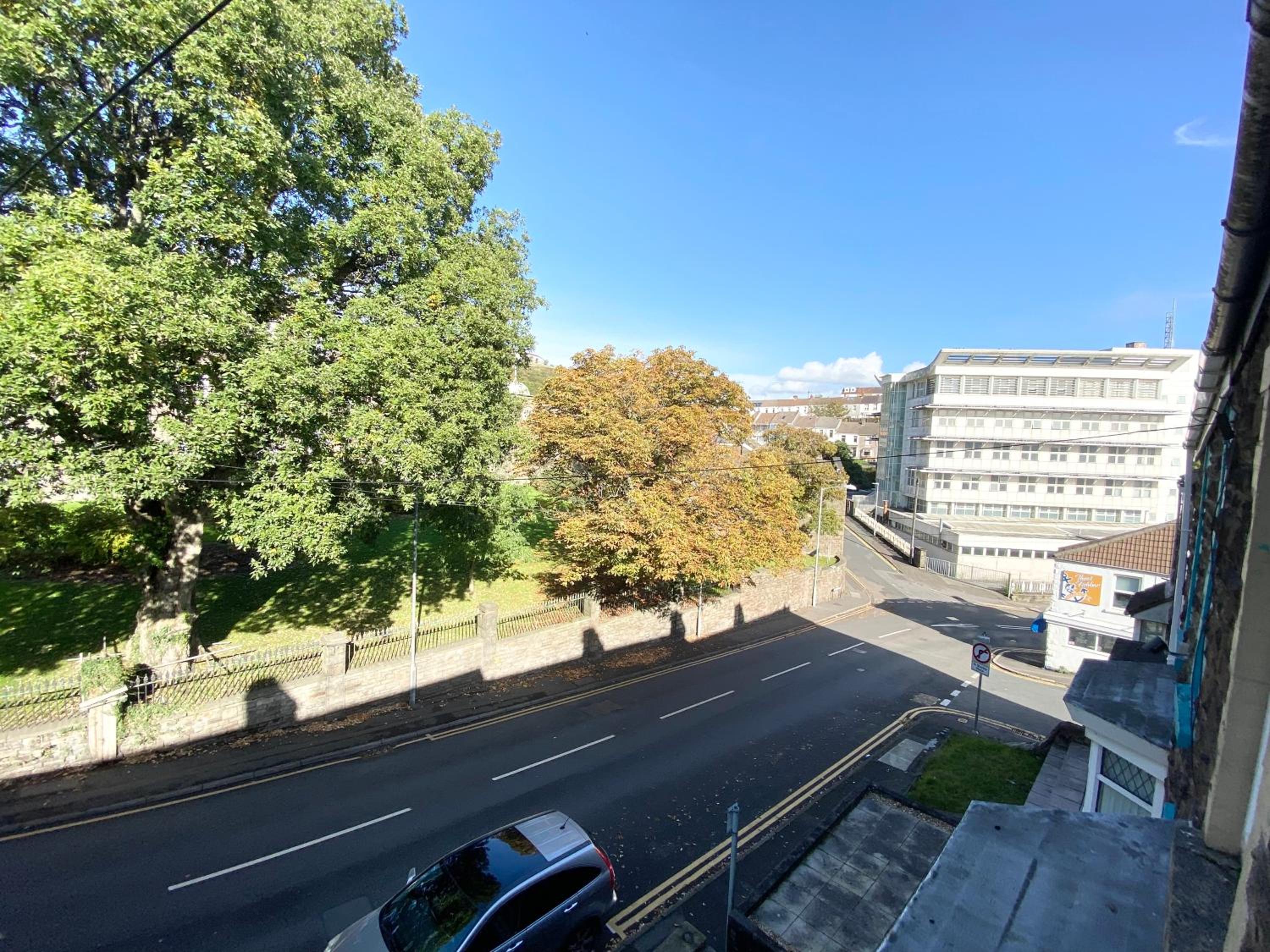 Budget Stay, Shared Guest House, R1 Mount Pleasant hill view 4