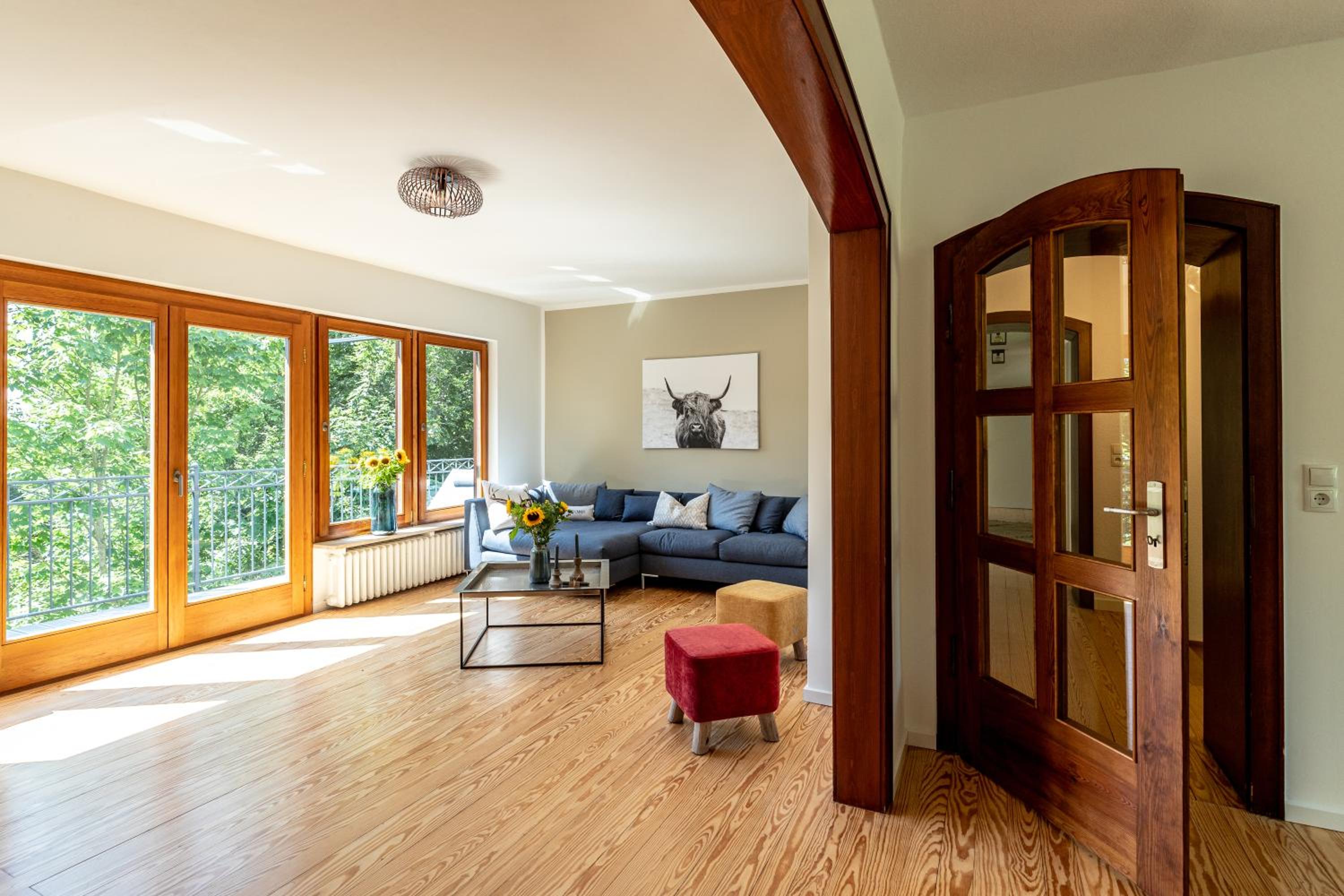 Landhaus Karbach mit Gartensauna und Hot Tub, eingezäunter Garten, 4-10 Personen