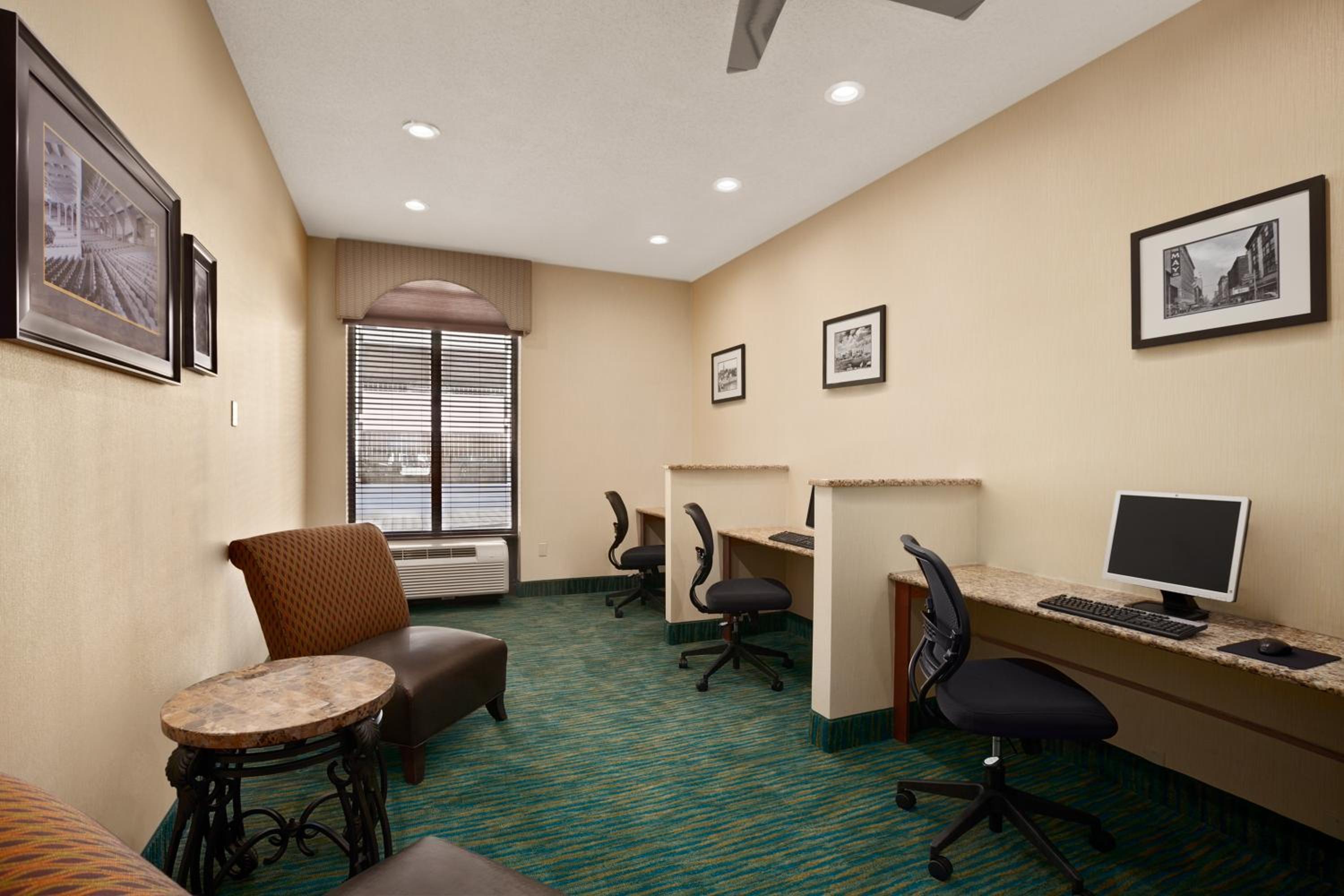 Days Inn by Wyndham Baltimore Inner Harbor - Property Image 26