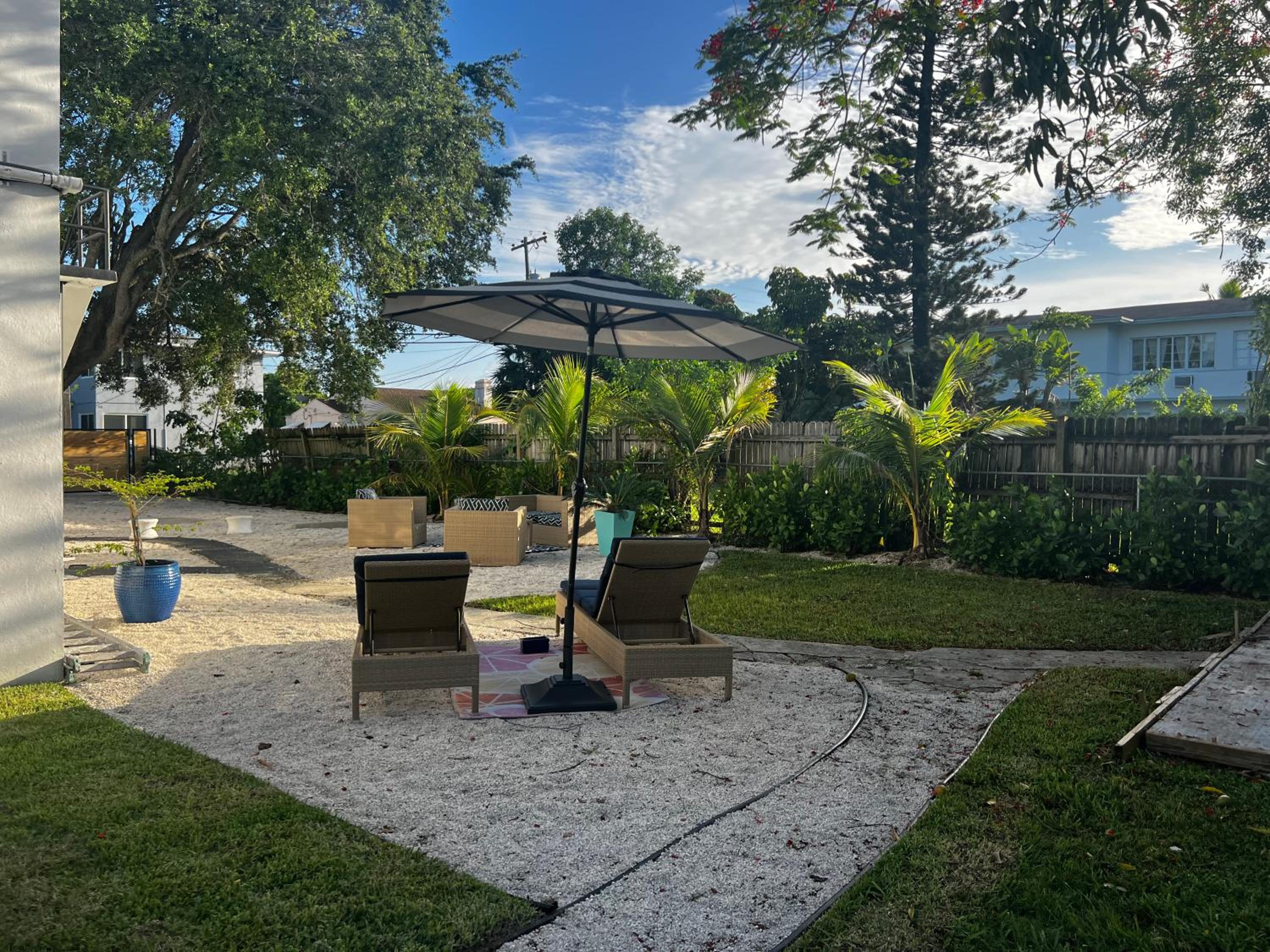 3 Seasons at the Carrington 3 Two Bedroom 1 Bath Apts -6 Bedrooms 3 bathrooms and 3 bedroom 2 bathroom Villa