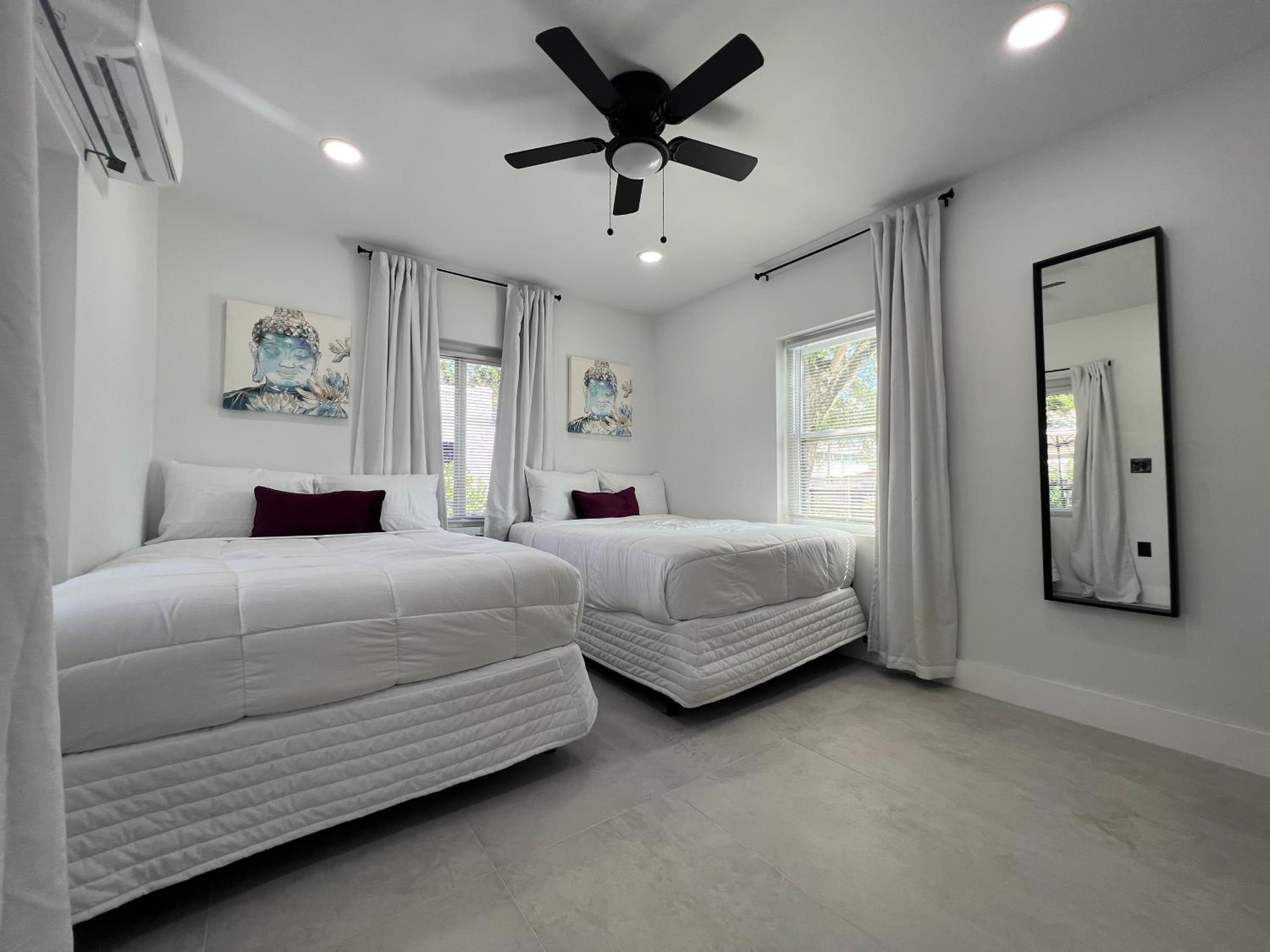 3 Seasons at the Carrington 3 Two Bedroom 1 Bath Apts -6 Bedrooms 3 bathrooms and 3 bedroom 2 bathroom Villa