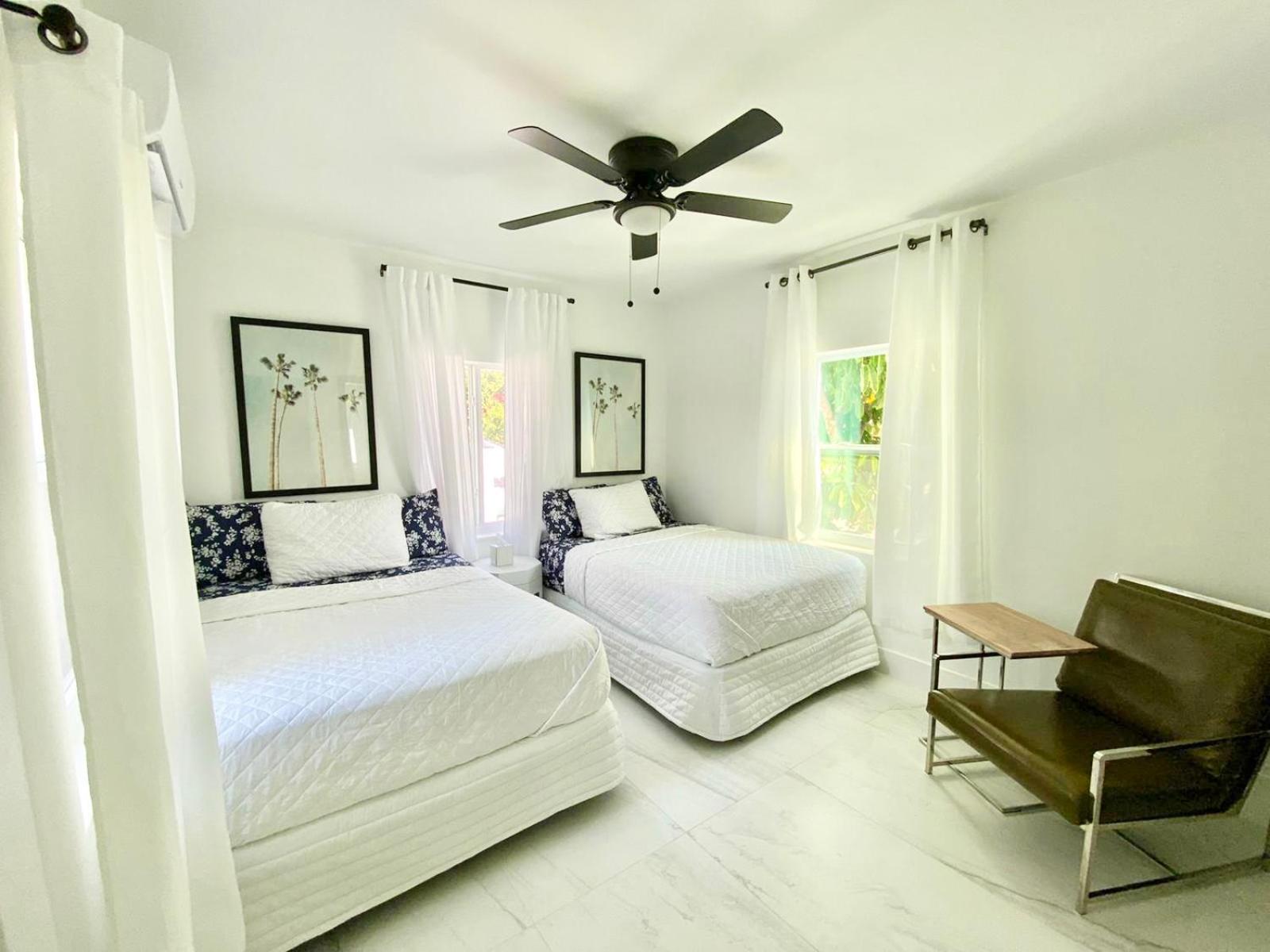 3 Seasons at the Carrington 3 Two Bedroom 1 Bath Apts -6 Bedrooms 3 bathrooms and 3 bedroom 2 bathroom Villa
