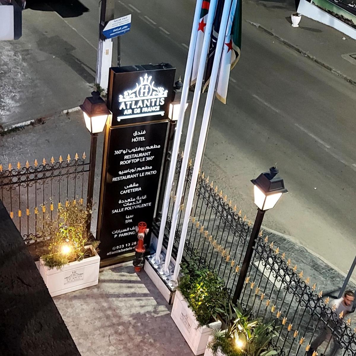 restaurant