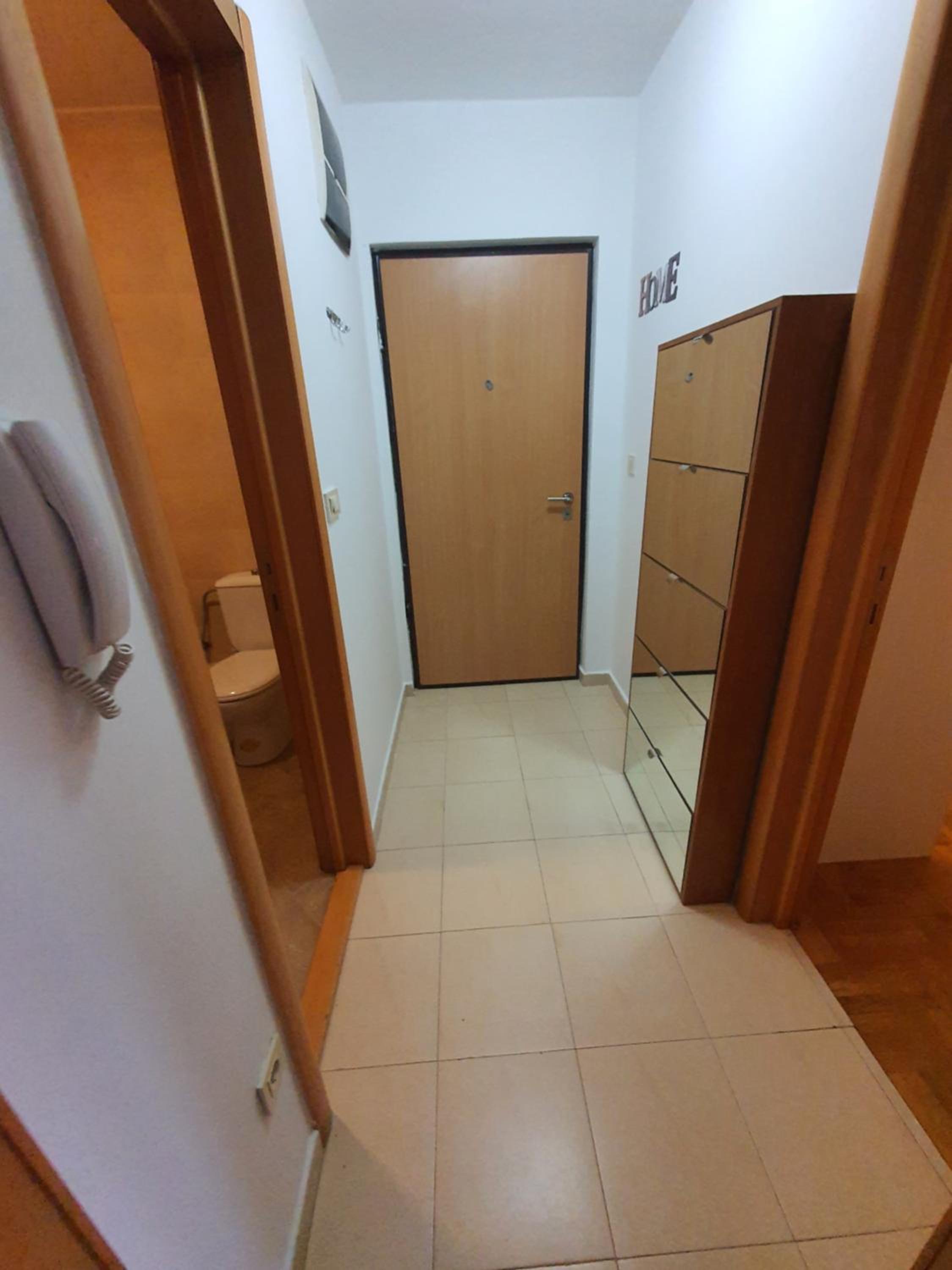 Comfort one bedroom apartment view 4