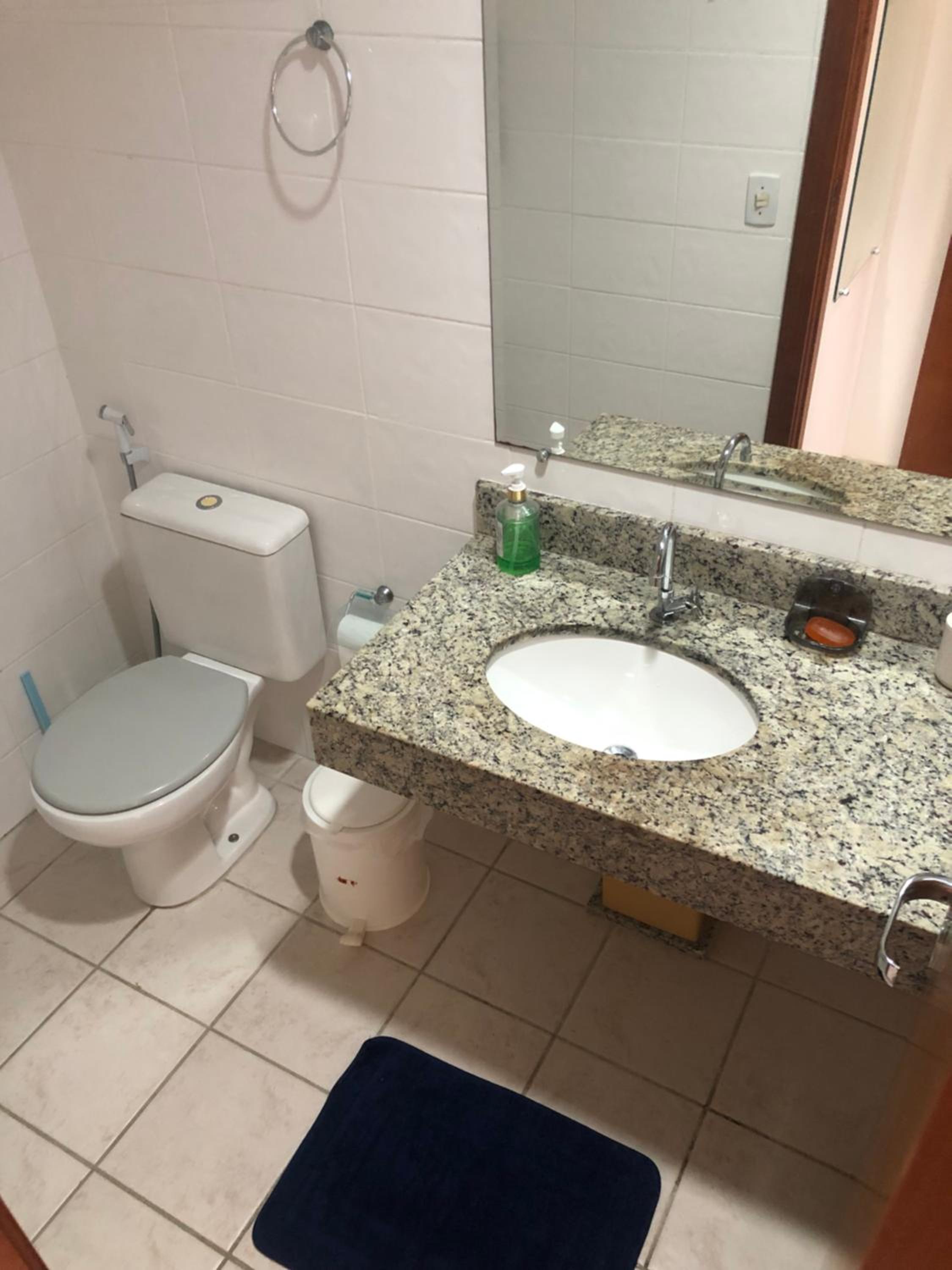 Apartamento peracanga com vista para o mar