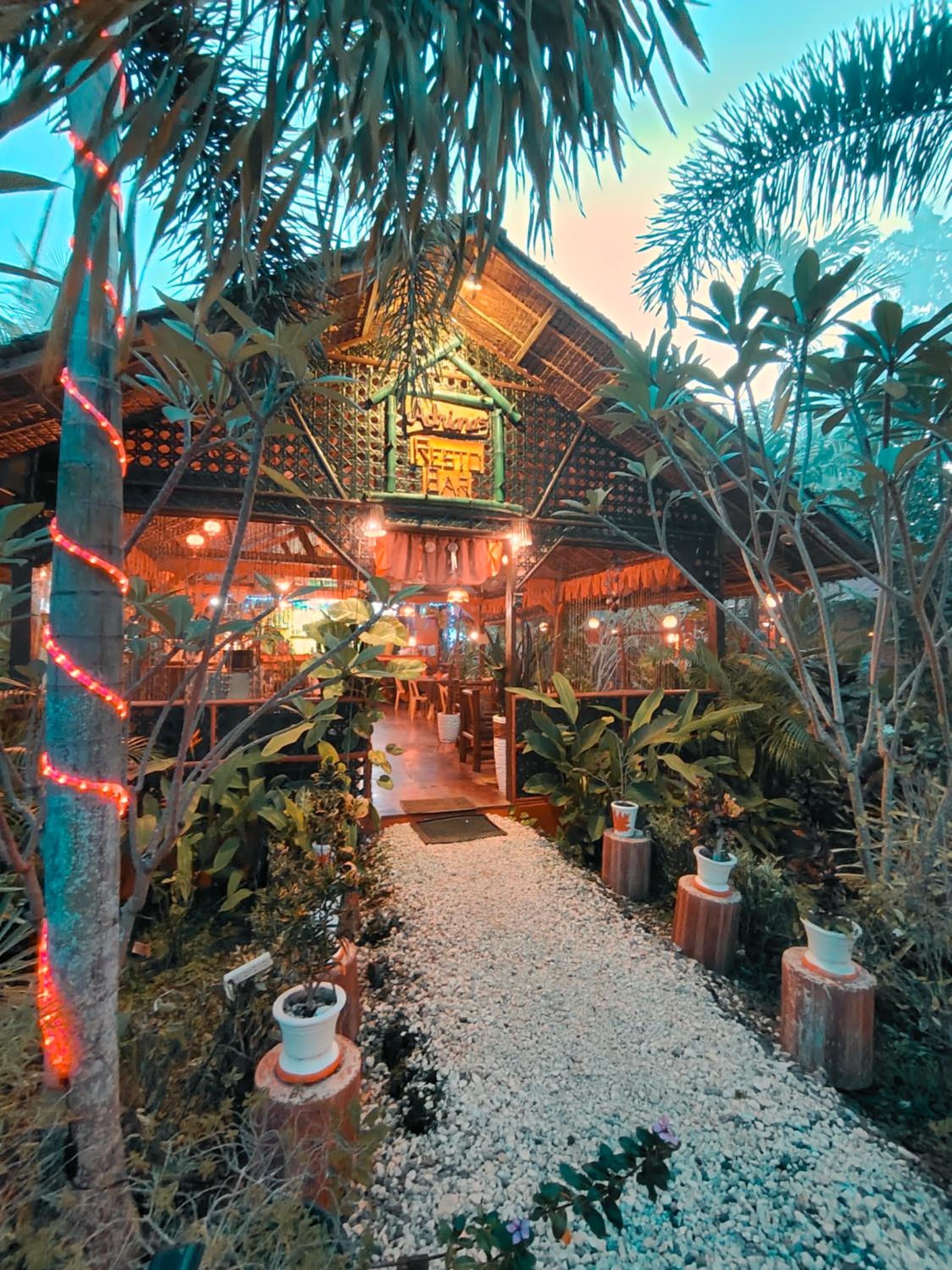 ADRIANA's PLACE TROPICAL GUESTHOUSE
