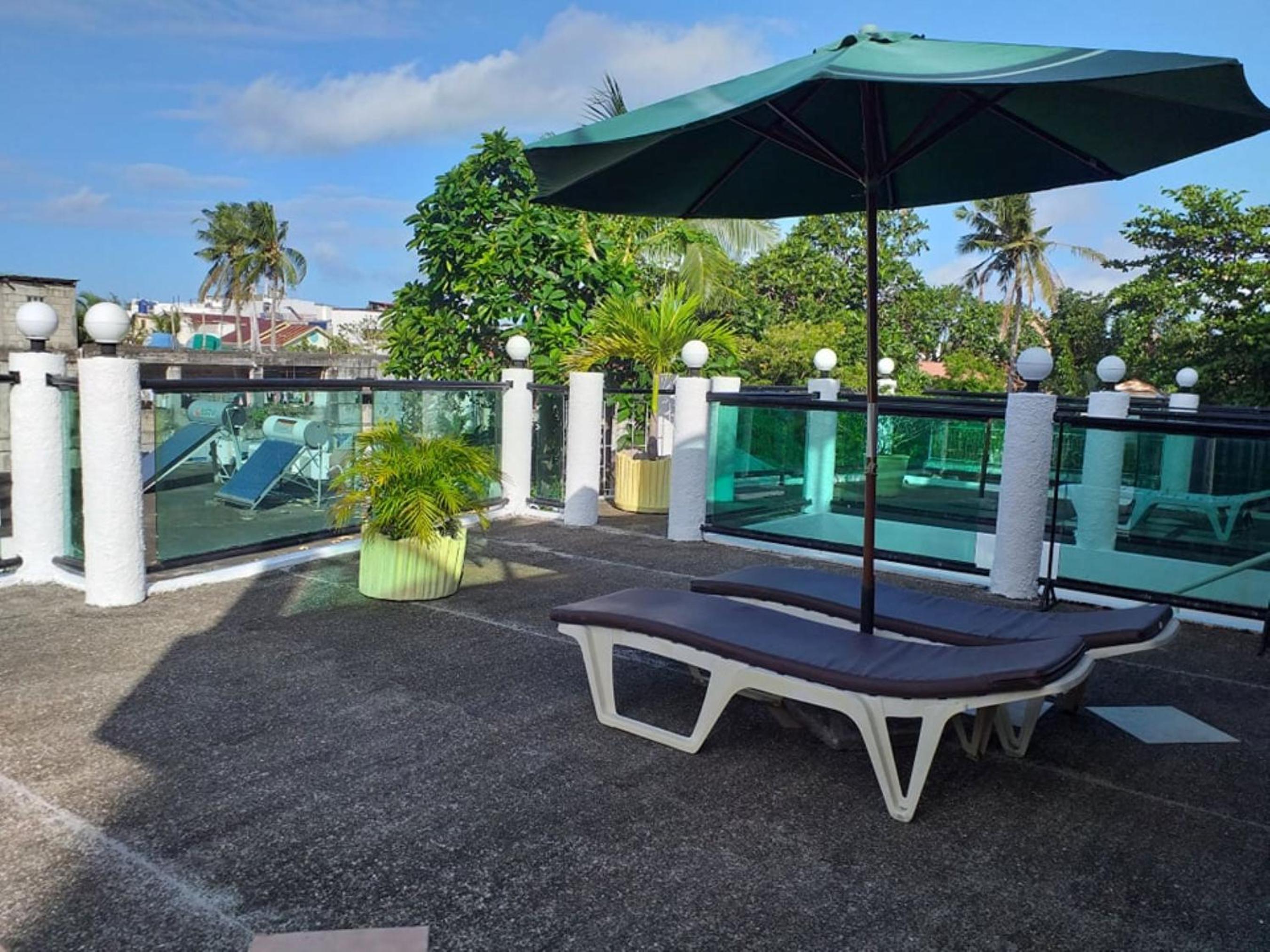 Turtle Inn Resort
