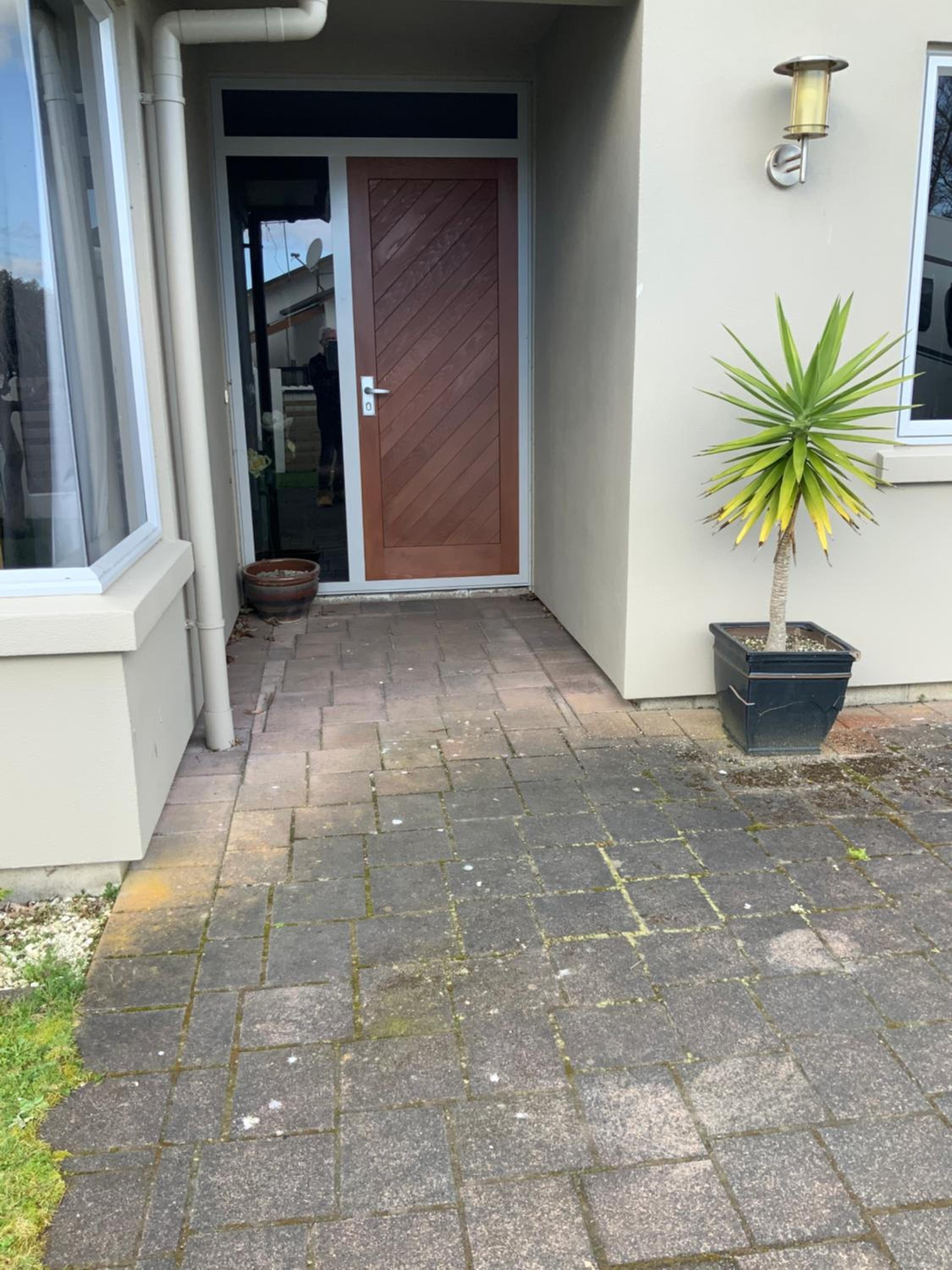 Large stand alone home with two living areas.
