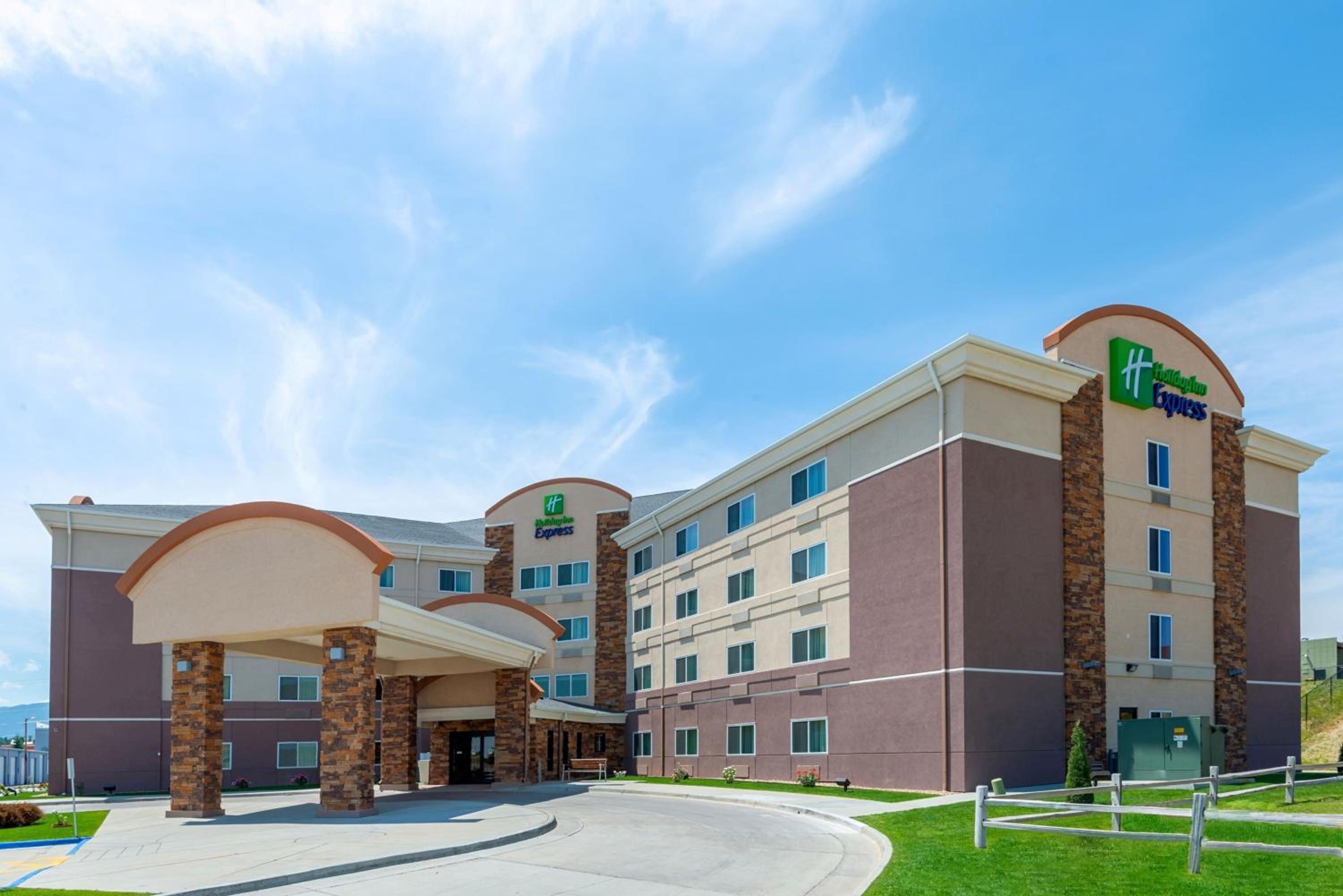 Casper Vacations - Holiday Inn Express Casper I-25, an IHG Hotel - Property Image 5