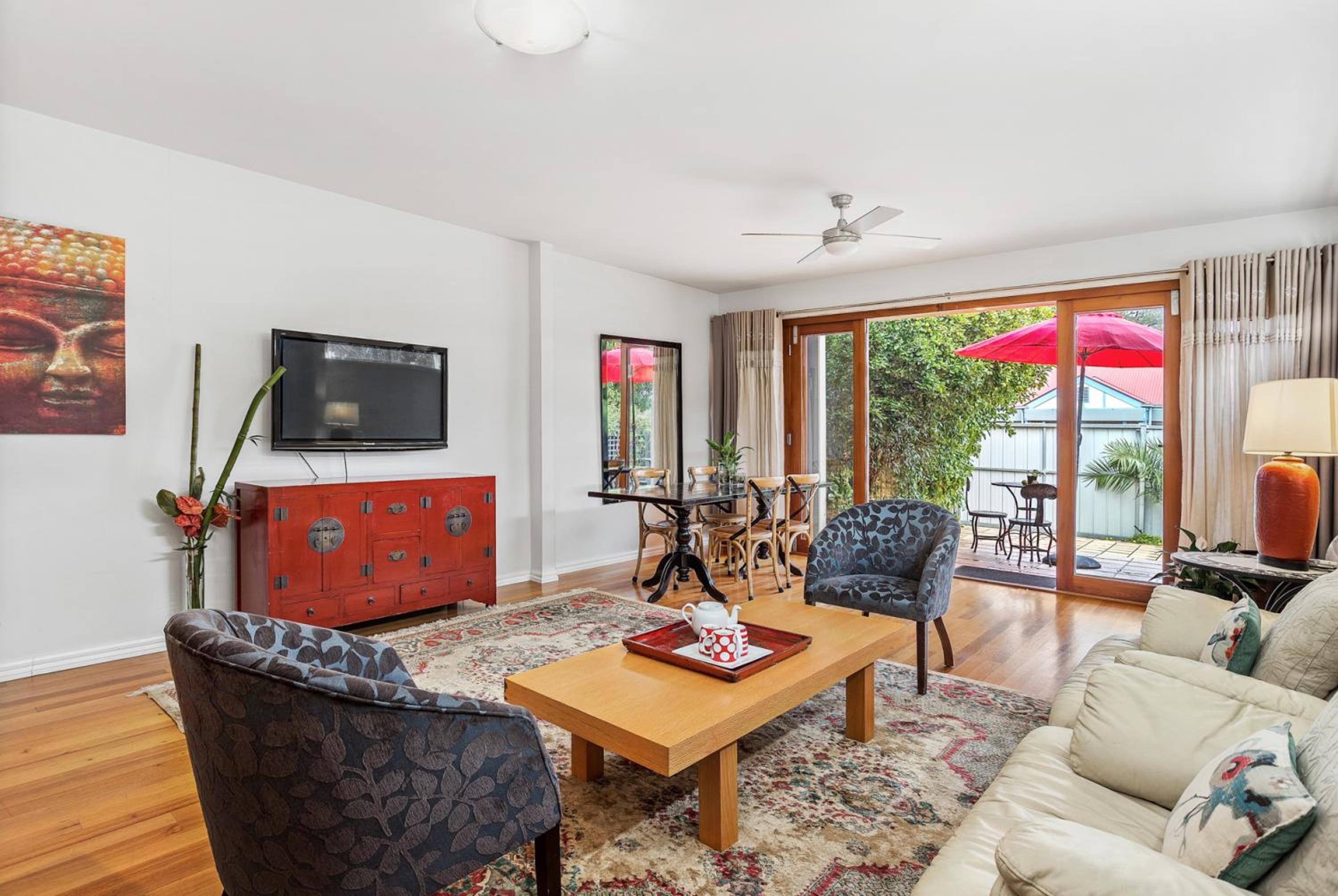 Captains Retreat Apartments and Cottages