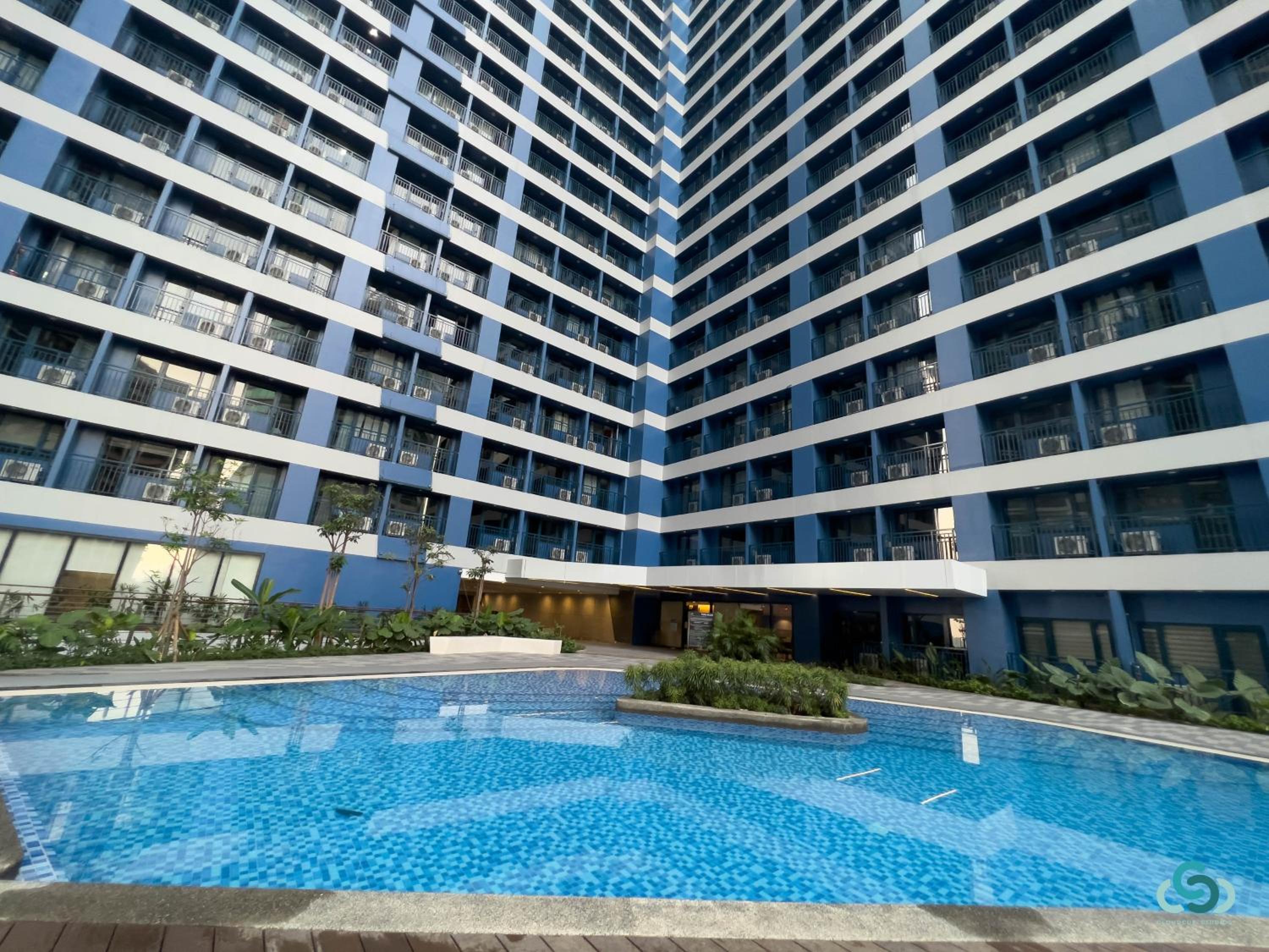 Staycation by Ness in Ayala Makati view 5