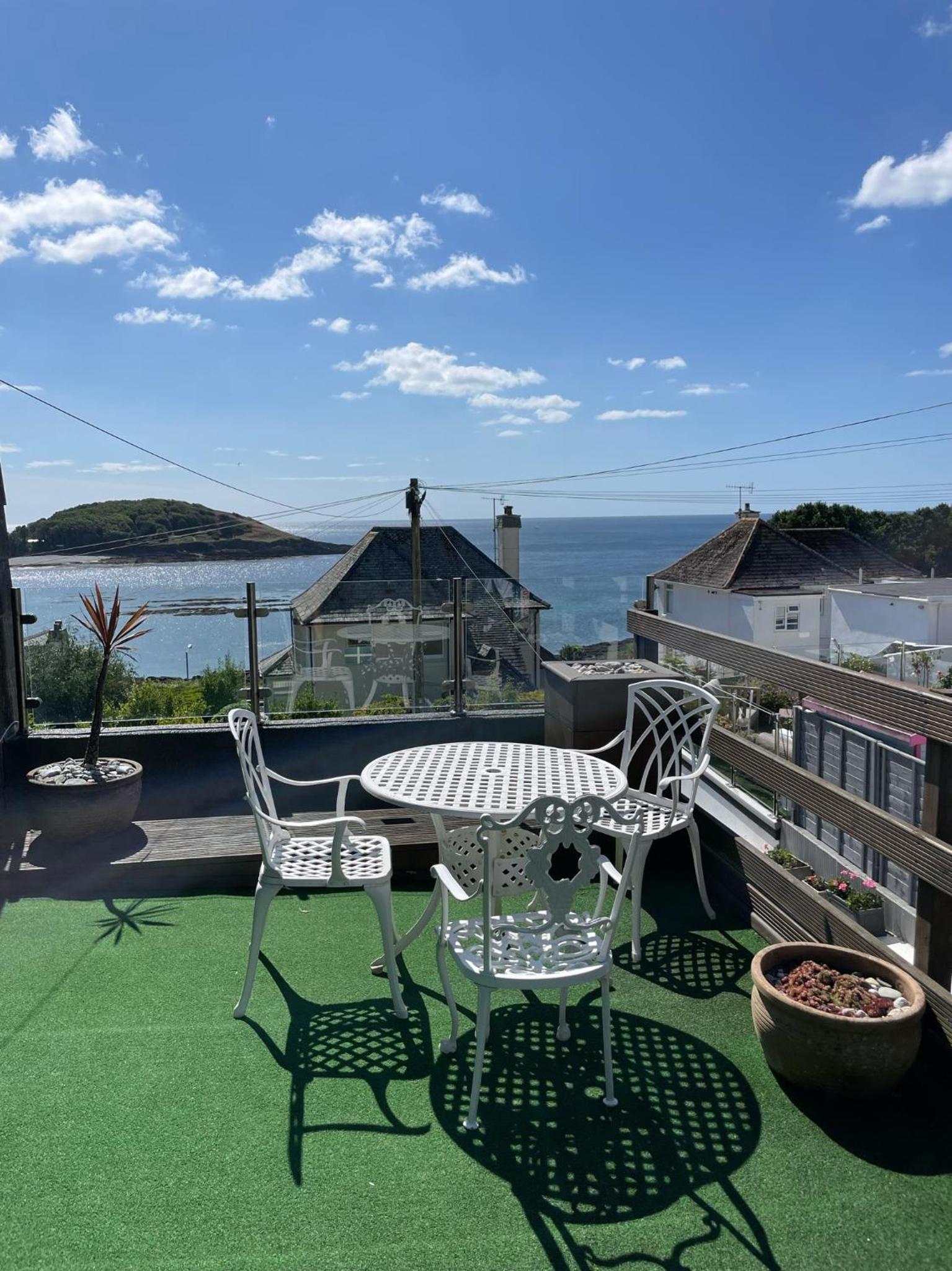 Sea Spirit - Sweeping Sea Views first floor spacious modern apartment in Looe- with FREE parking! view 4