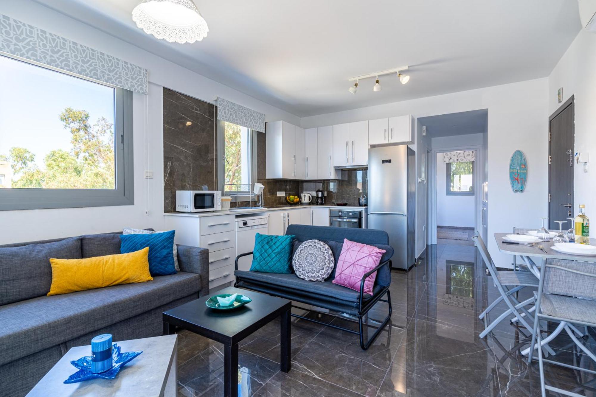 Kmeidos 1-Bedroom Apartment in Larnaca view 2