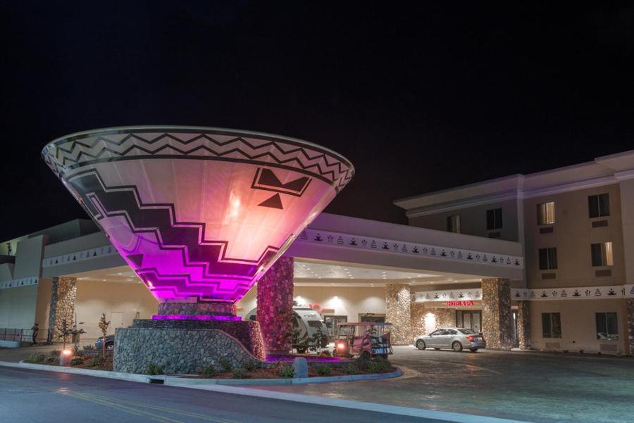 Win-River Resort and Casino