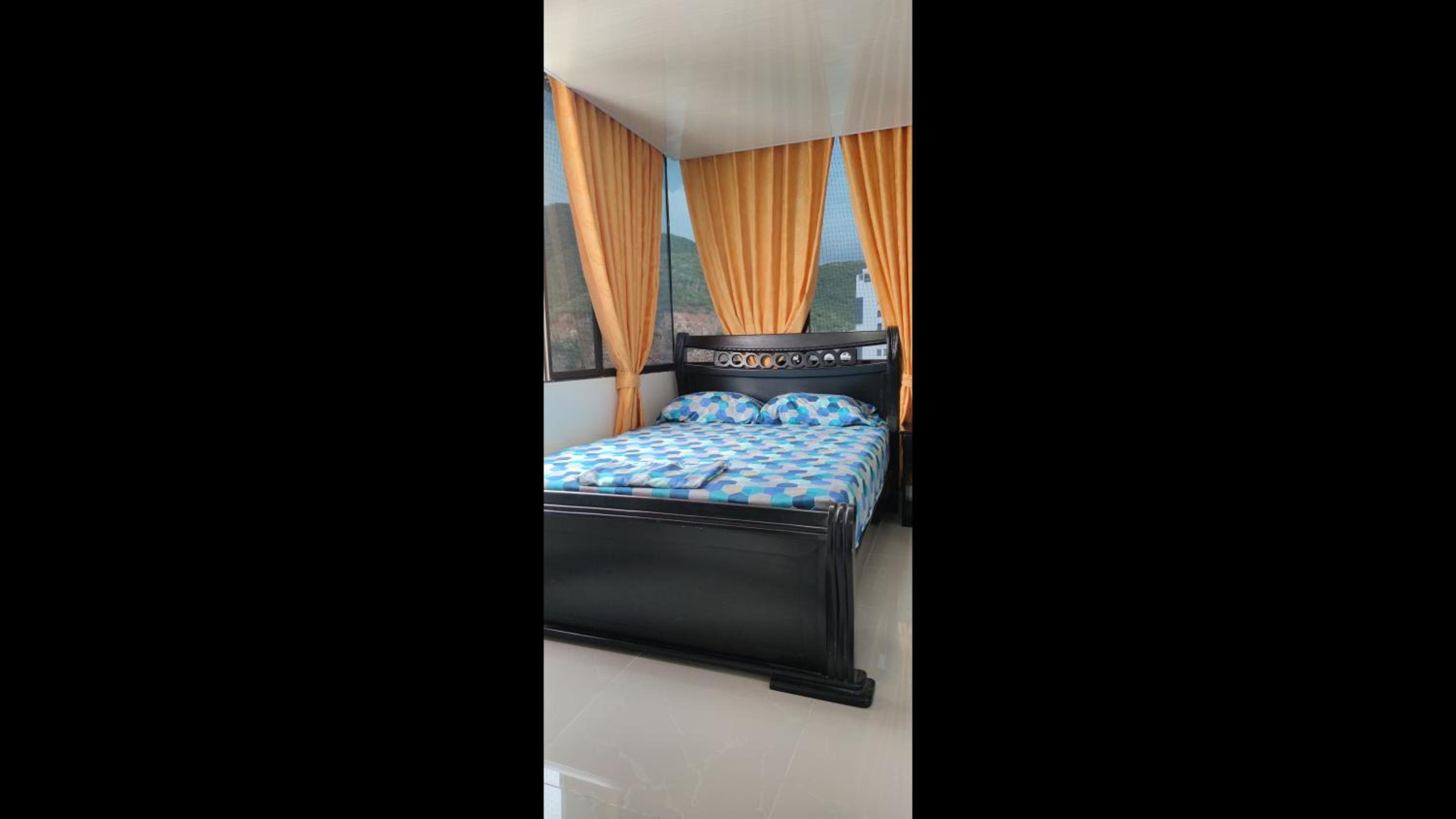 Beachfront Condo Beautiful flat view 5