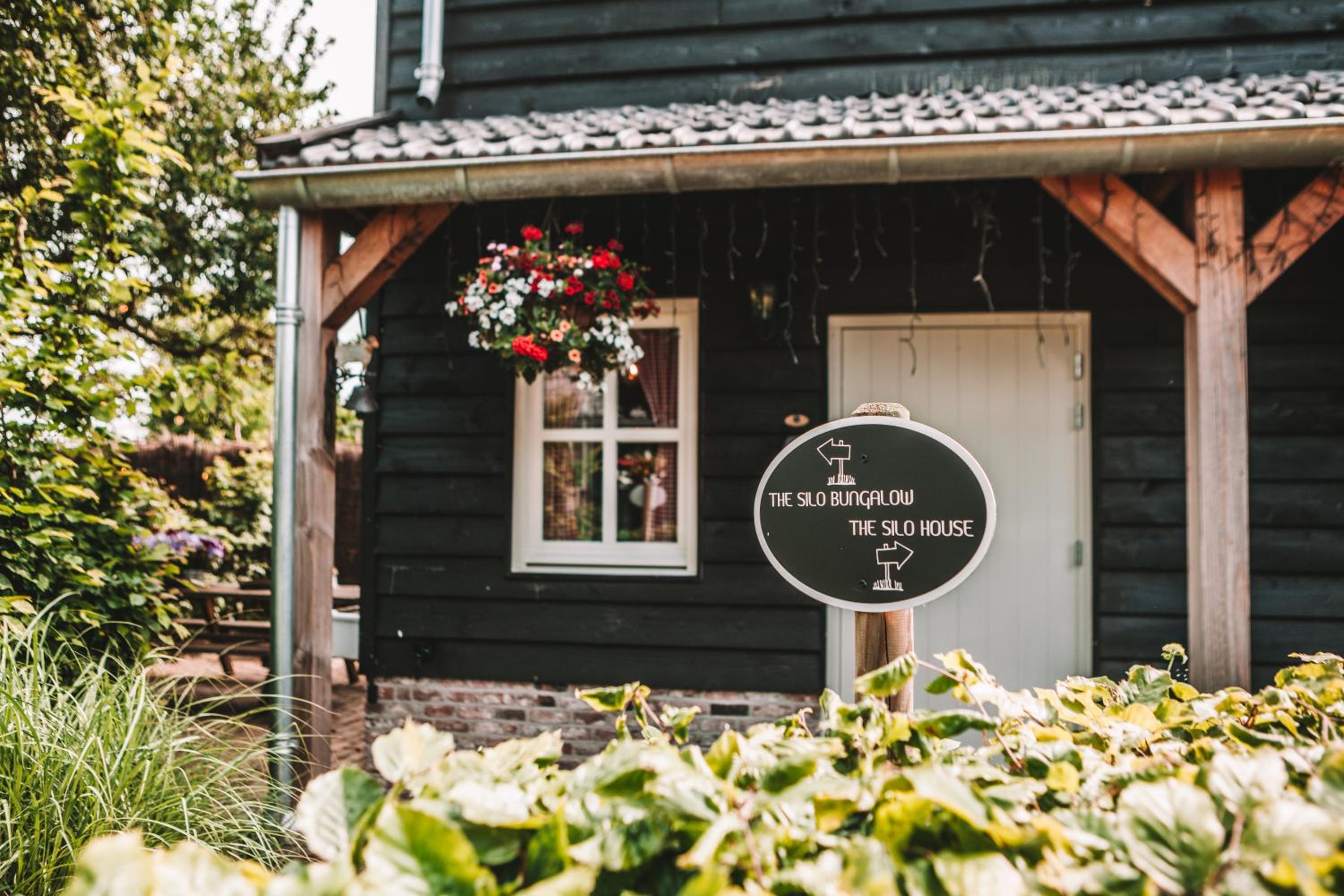 Hotel Crashnstay - The Silo Bungalow