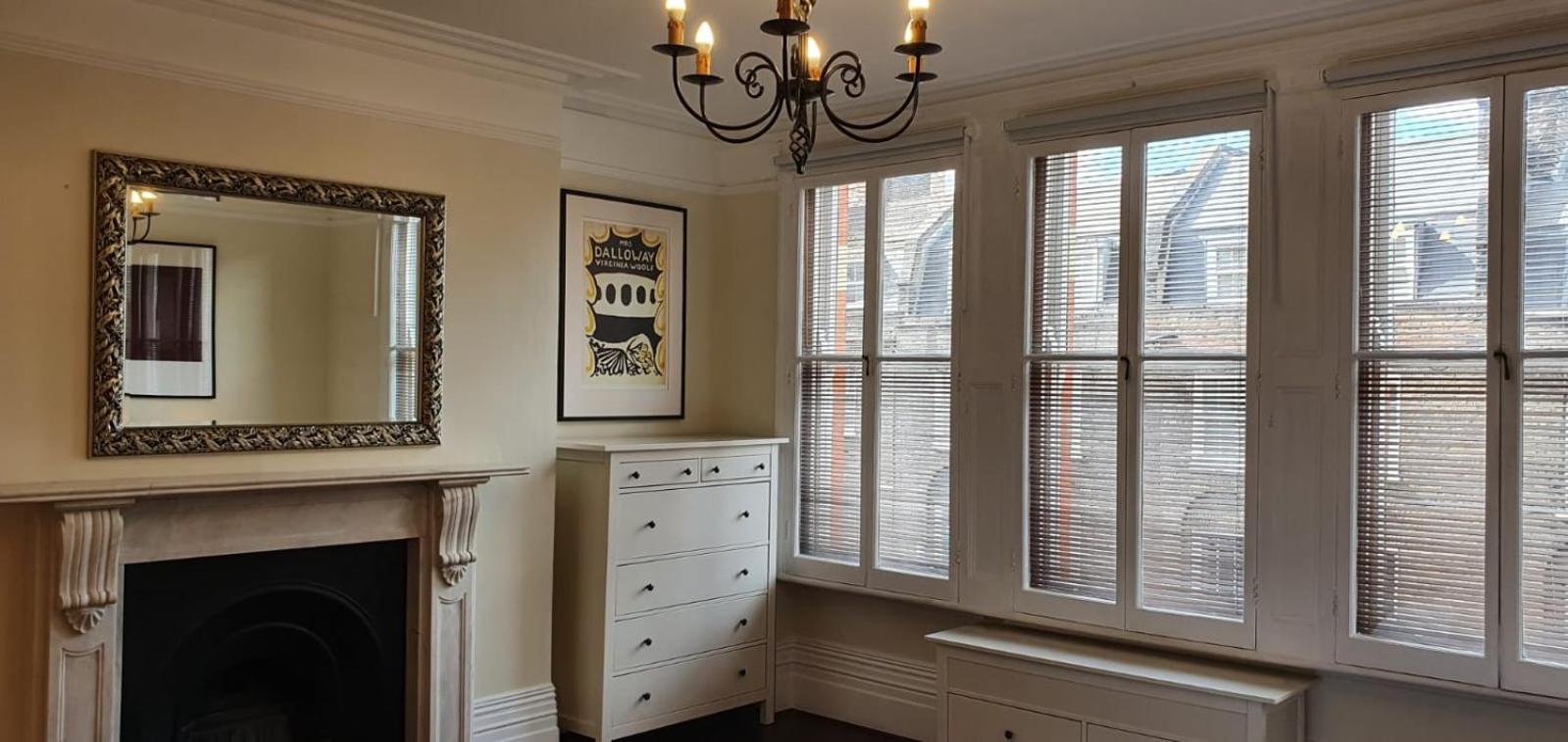 Spacious Central London 2 Bedroom Mansion Block Apartment view 4