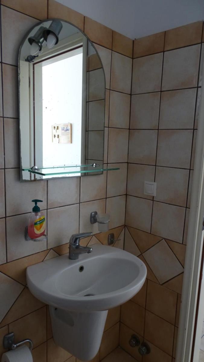Photo 48
