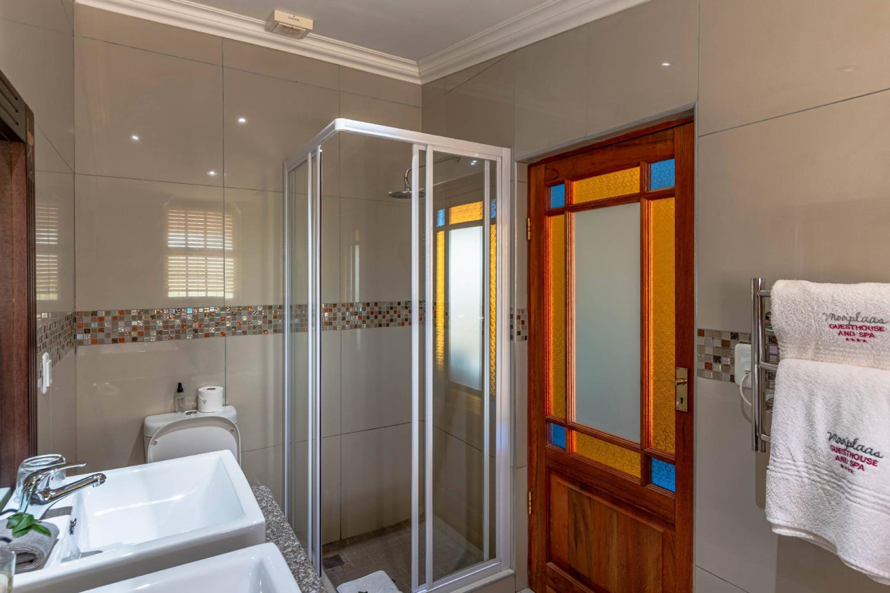 Mooiplaas Guesthouse