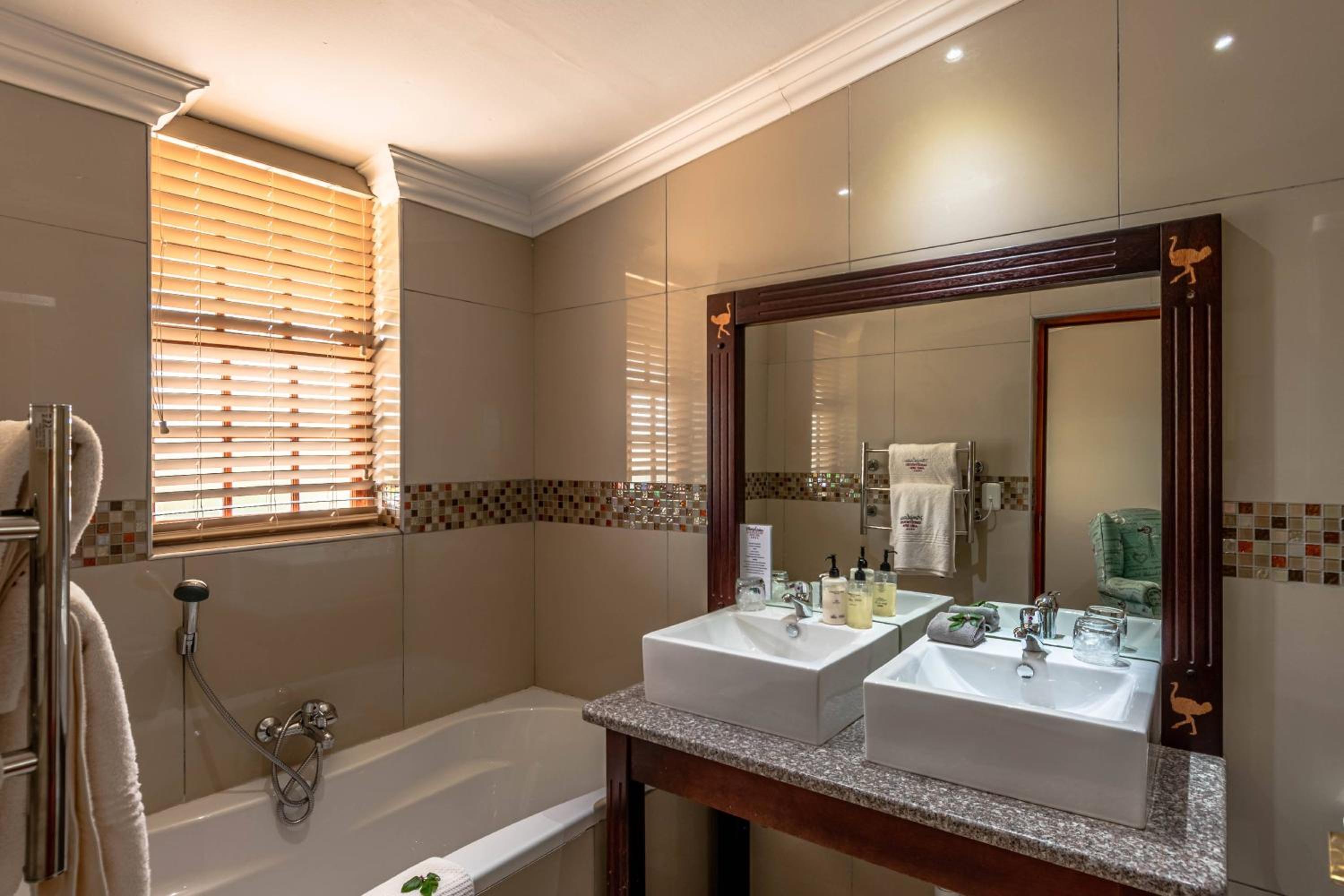 Mooiplaas Guesthouse