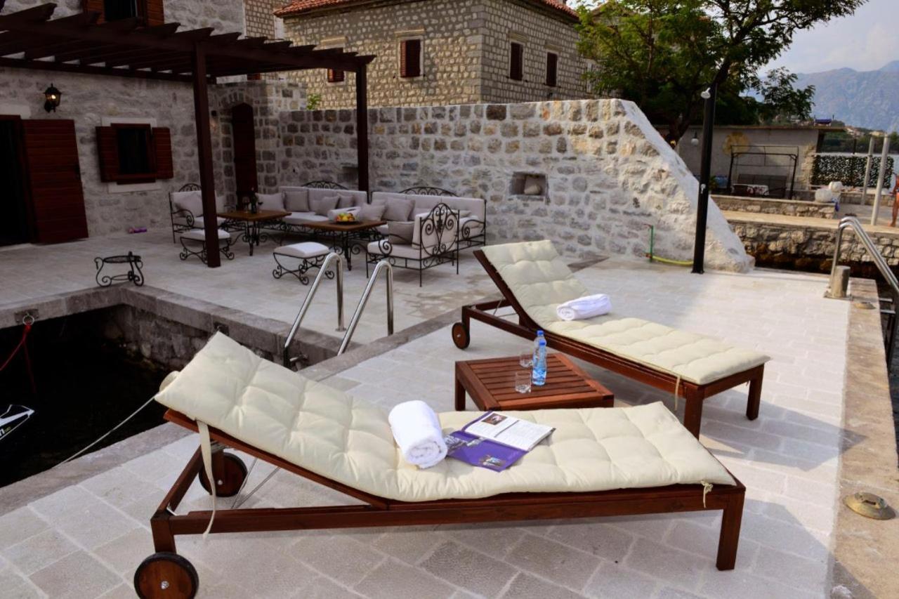 Waterfront Villa in Muo