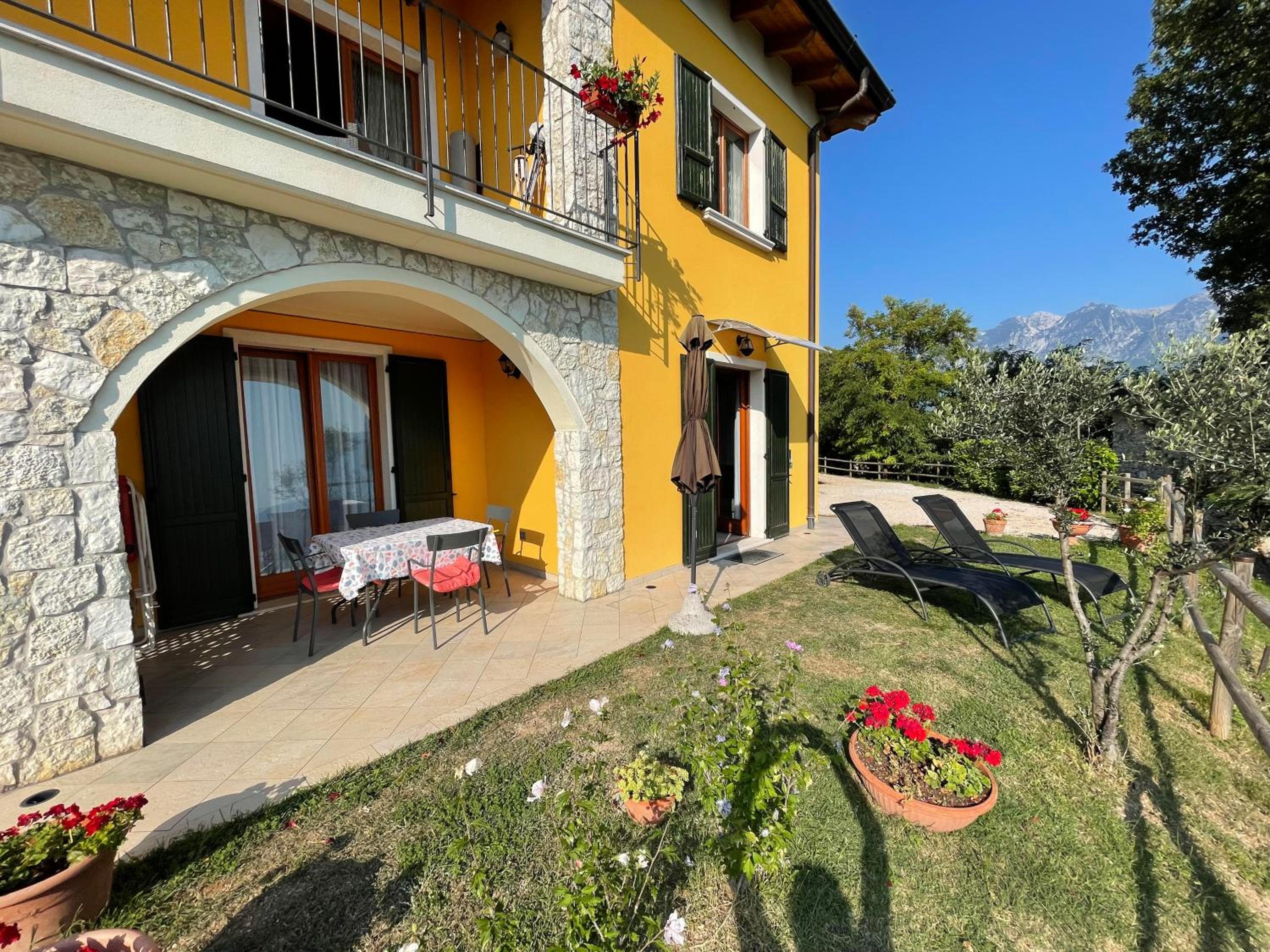 Villa dei Roveri en Tignale — balance & terrace