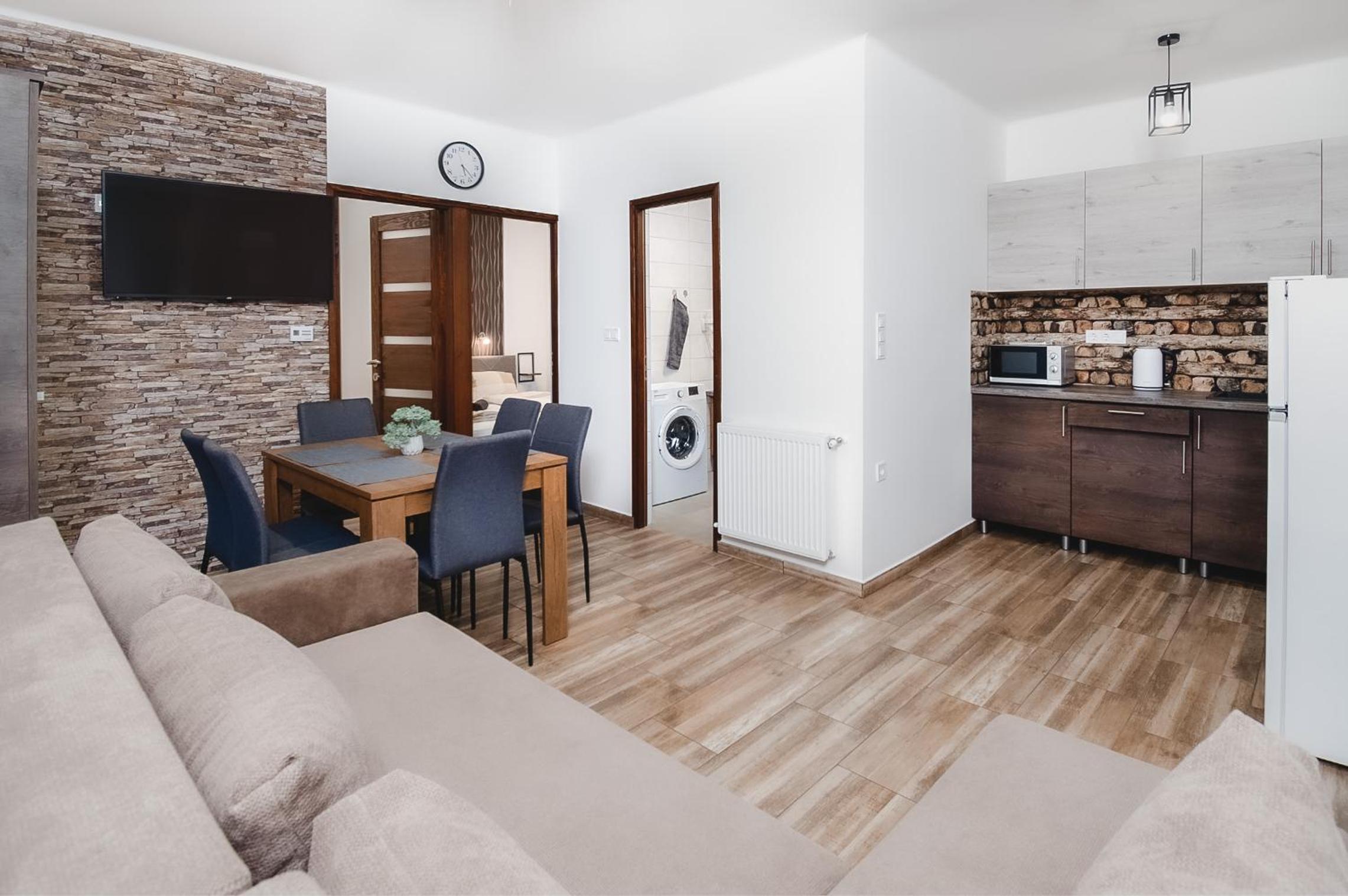 Reborn Lux Apartments view 5