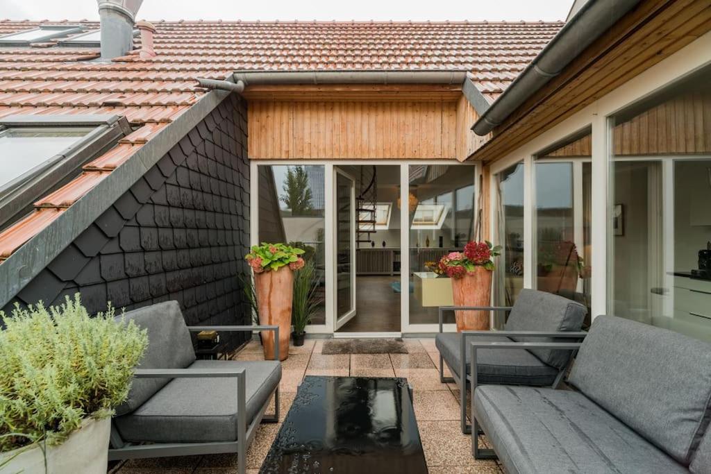 Ruhige Dachwohnung mit Terrasse Berlin MITTE - Spacious modern rooftop loft in Berlin MITTE