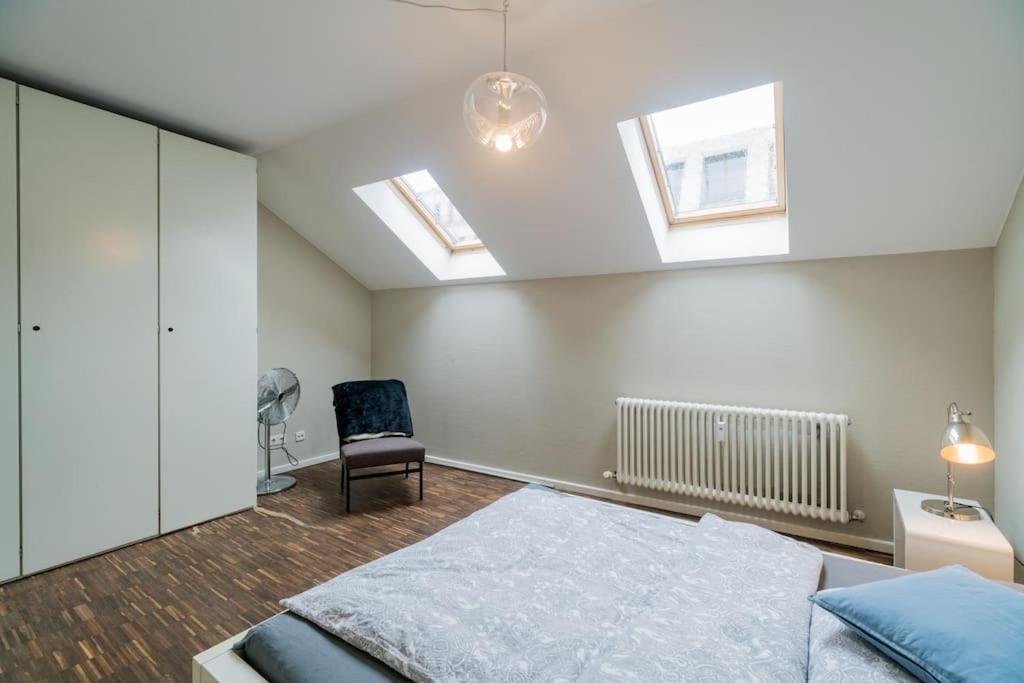 Ruhige Dachwohnung mit Terrasse Berlin MITTE - Spacious modern rooftop loft in Berlin MITTE