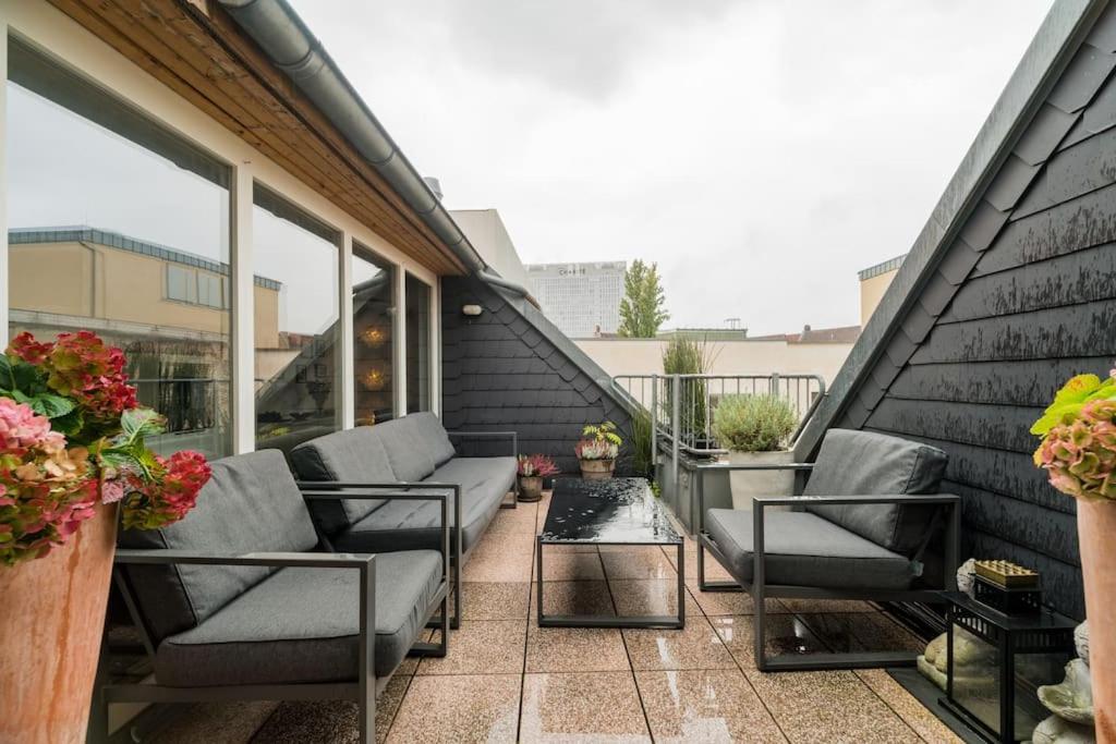 Ruhige Dachwohnung mit Terrasse Berlin MITTE - Spacious modern rooftop loft in Berlin MITTE