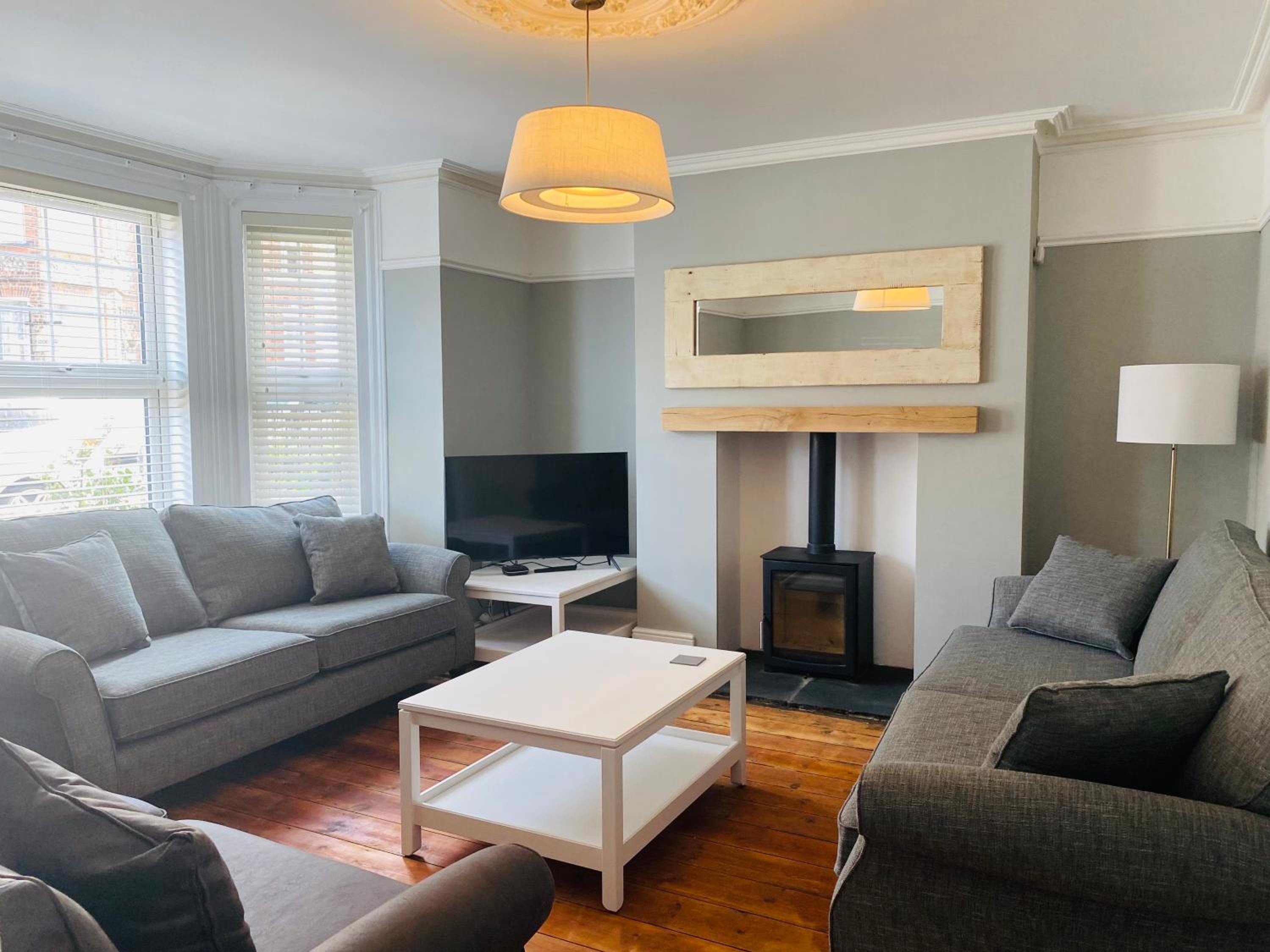 Coast House Cromer - Sleeps 15, hot tub, sea views view 2