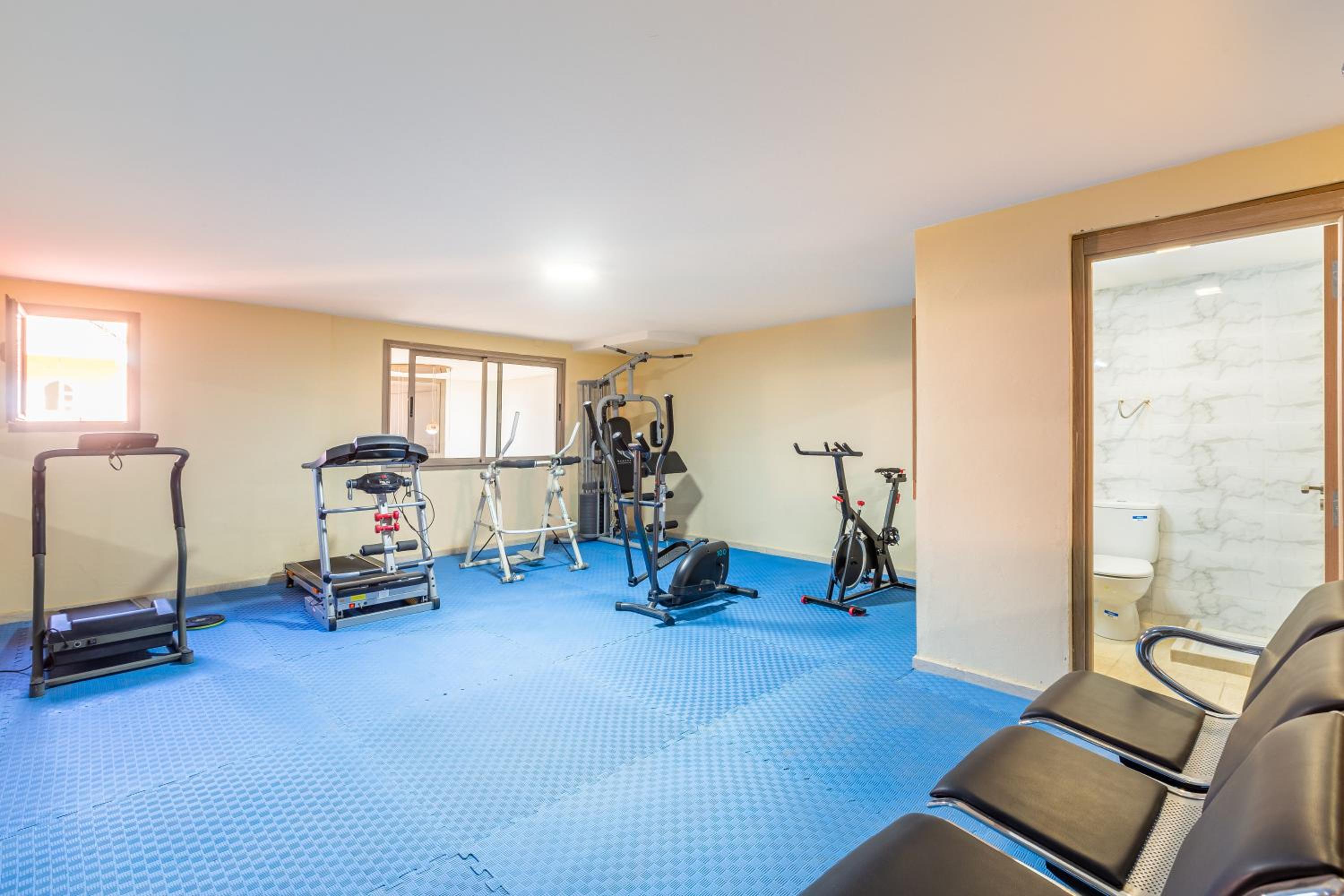 ZARI Boutique ApartHotel