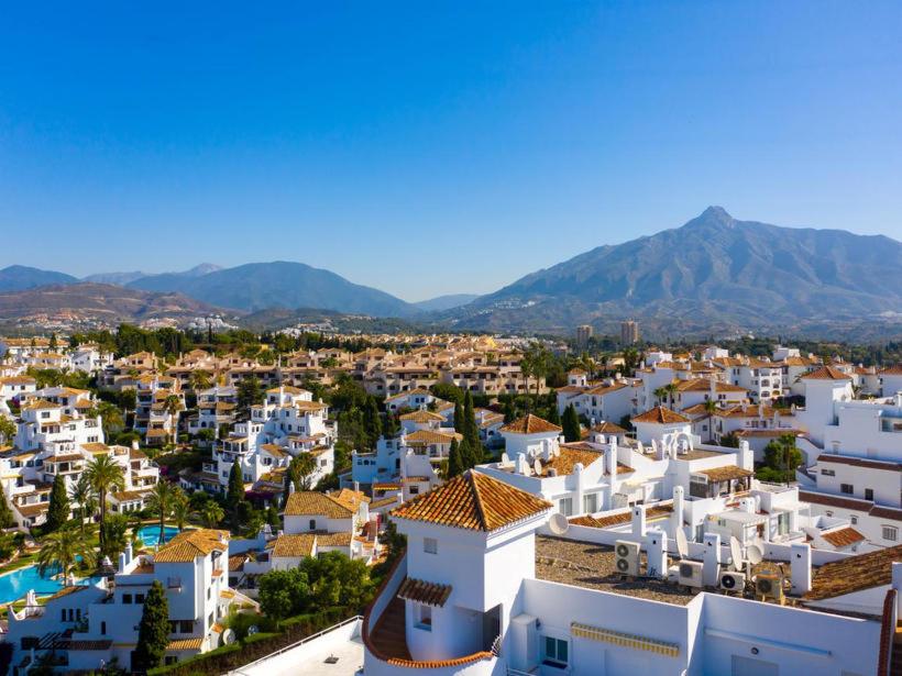 Marbella Hills