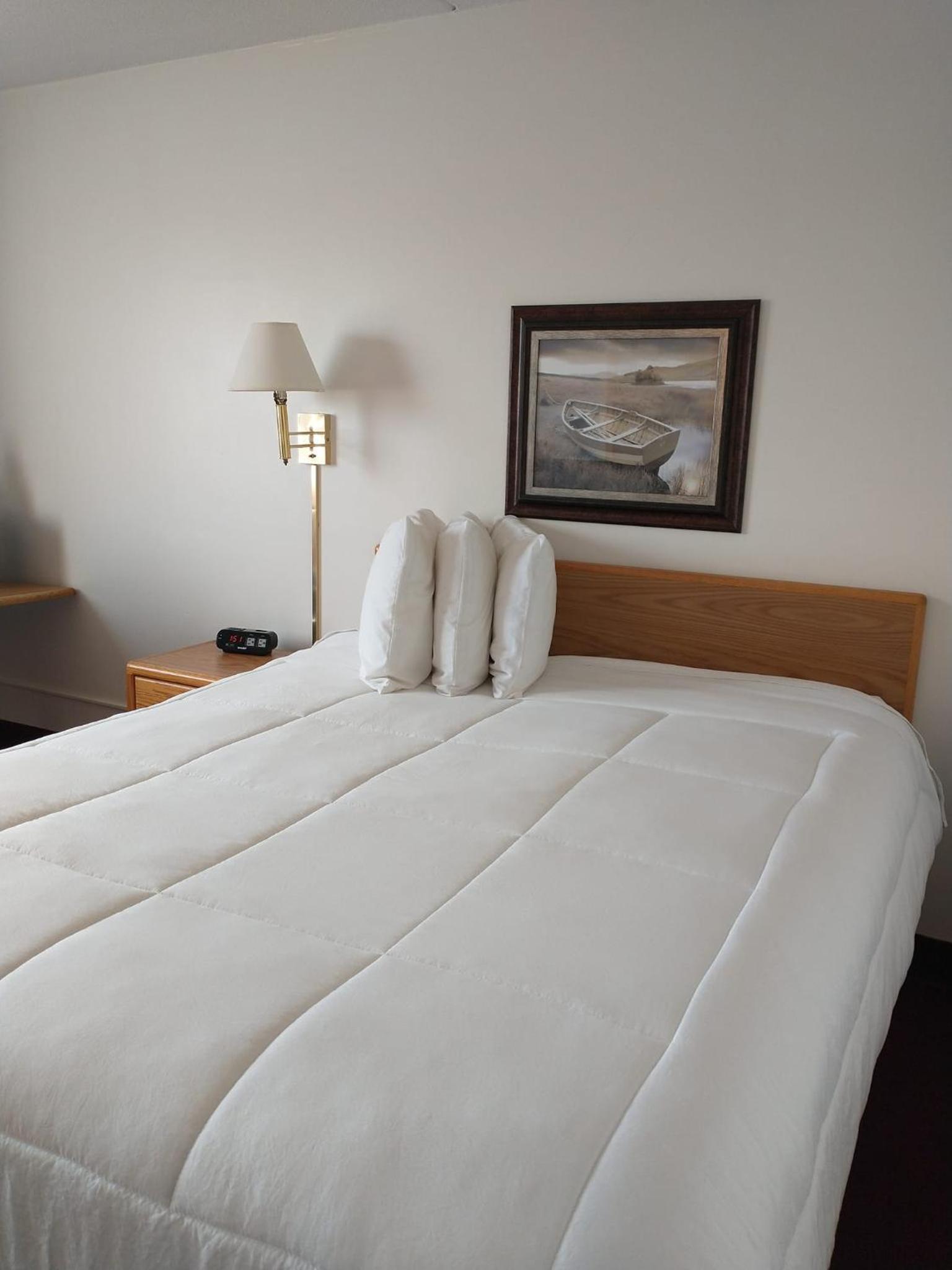 Sauk River Inn  Suites, a Travelodge by Wyndham - Property Image 2